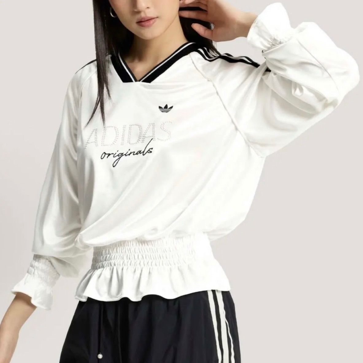 日本未発売 Adidas SMOCKED JERSEY TシャツKS2879