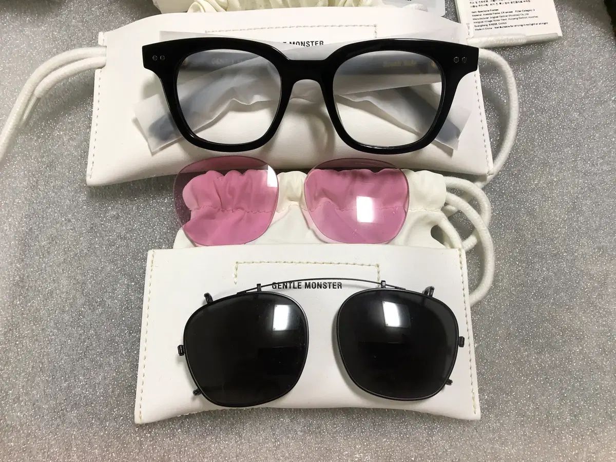 GENTLE MONSTER (ジェントルモンスター) サウスサイド 01 レッド フールセット (ほぼ新品)