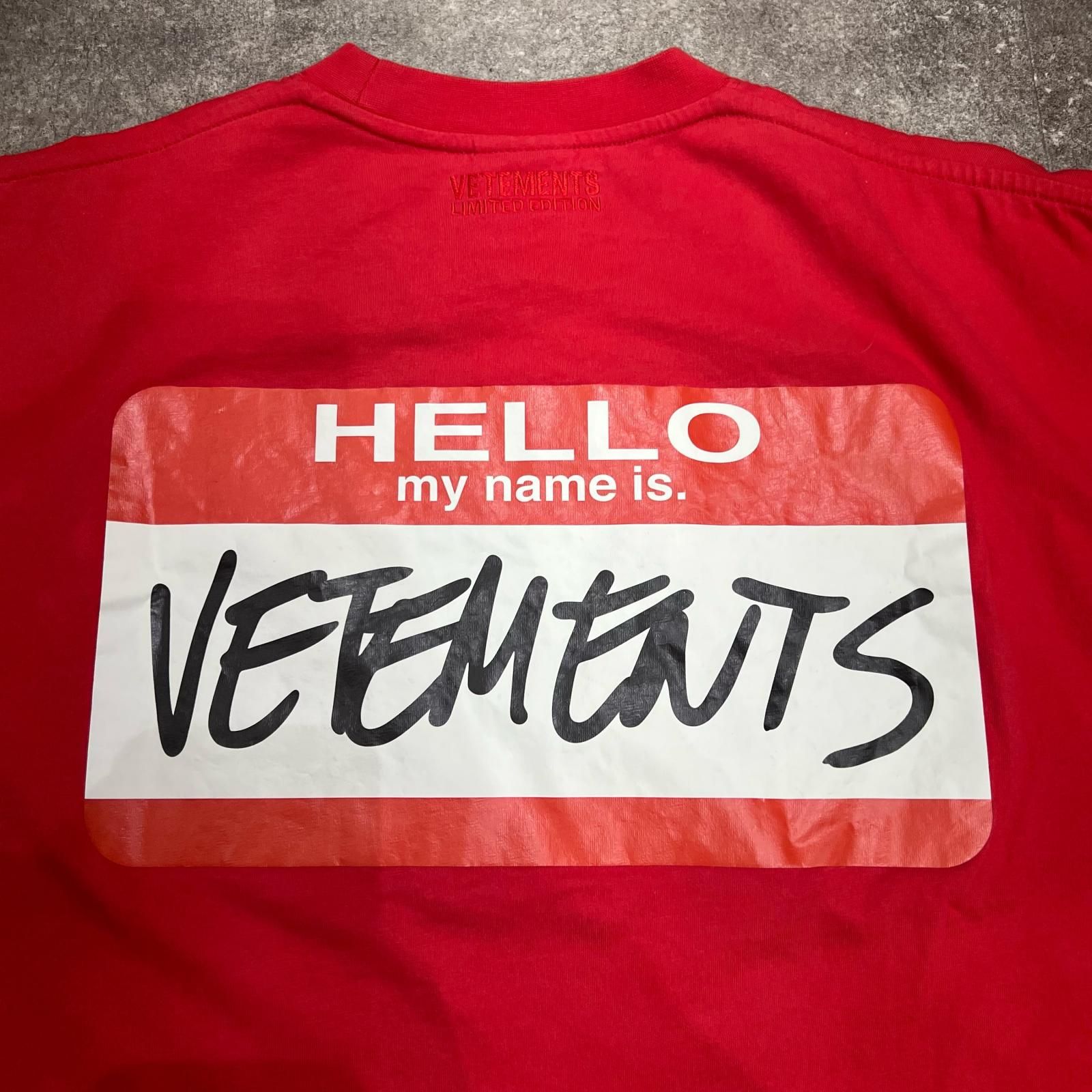 VETEMENTS Hello my name is VETEMENTS Tee ハローマイネームイズ