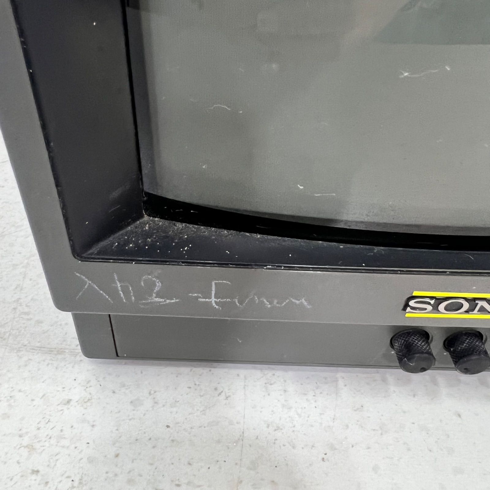 ジャンク】SONY ソニー PVM-9040 テレビ 商業用 第一種情報装置 - メルカリ