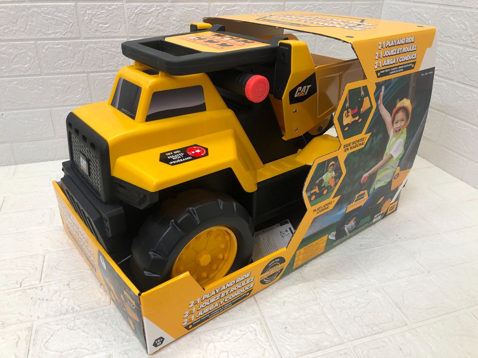 CAT プレイアンドライド ダンプトラック 子供用乗り物