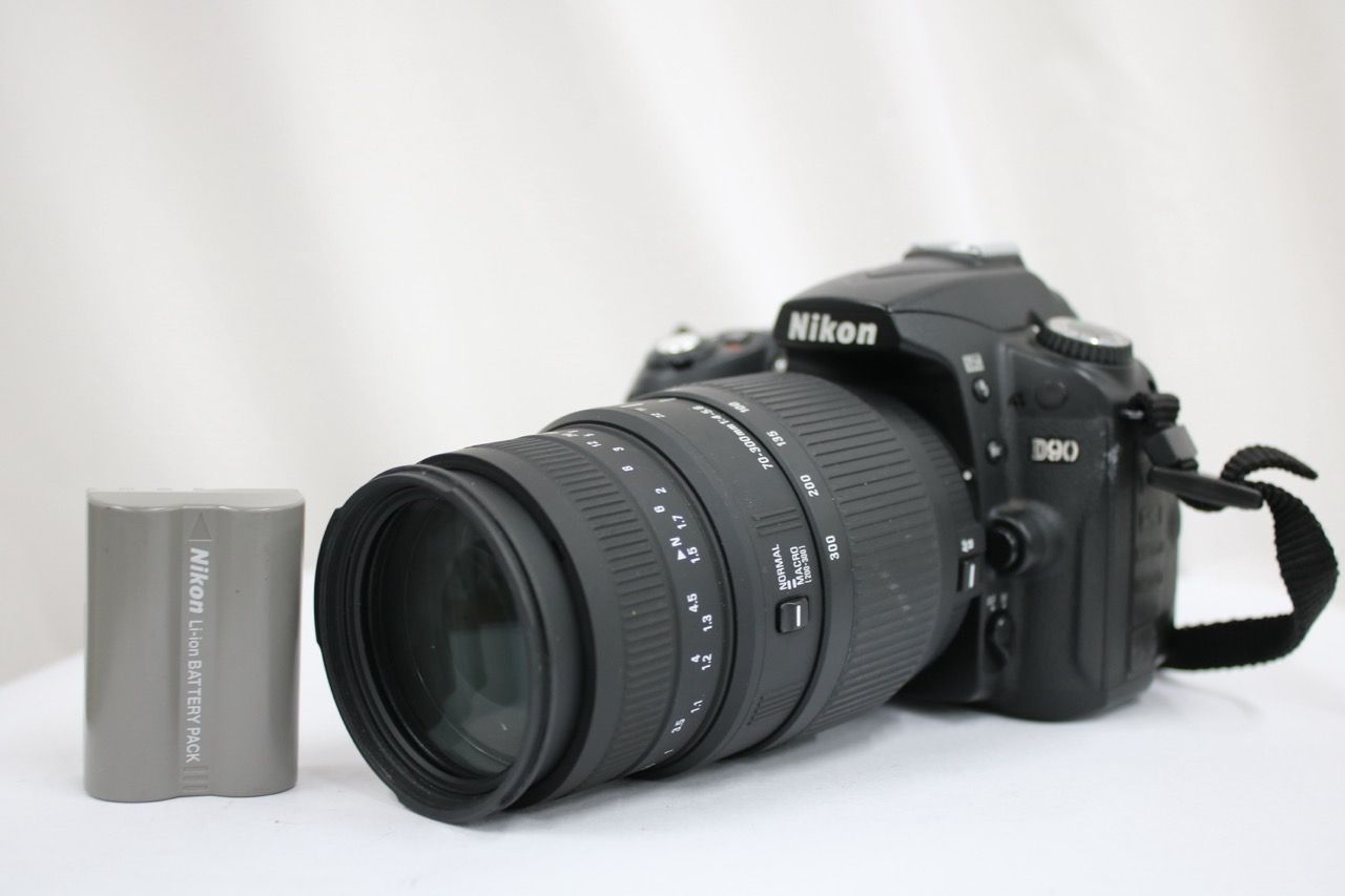 【返品保証】 【シャッター4505回】ニコン Nikon D90 SIGMA DG 70-300mm F4-5.6 デジタル一眼 e12875