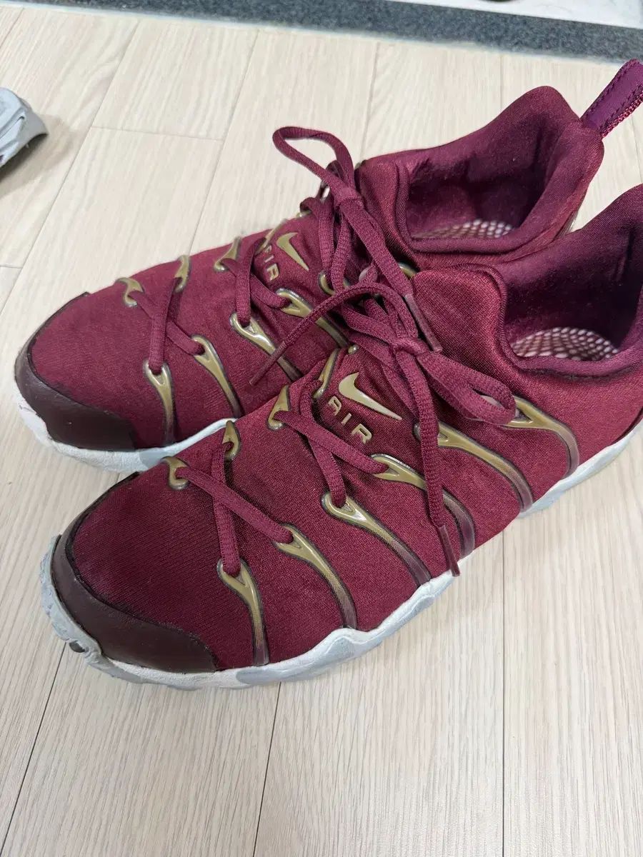 280 NIKE エア ズーム セイジミック さくらんぼウッド