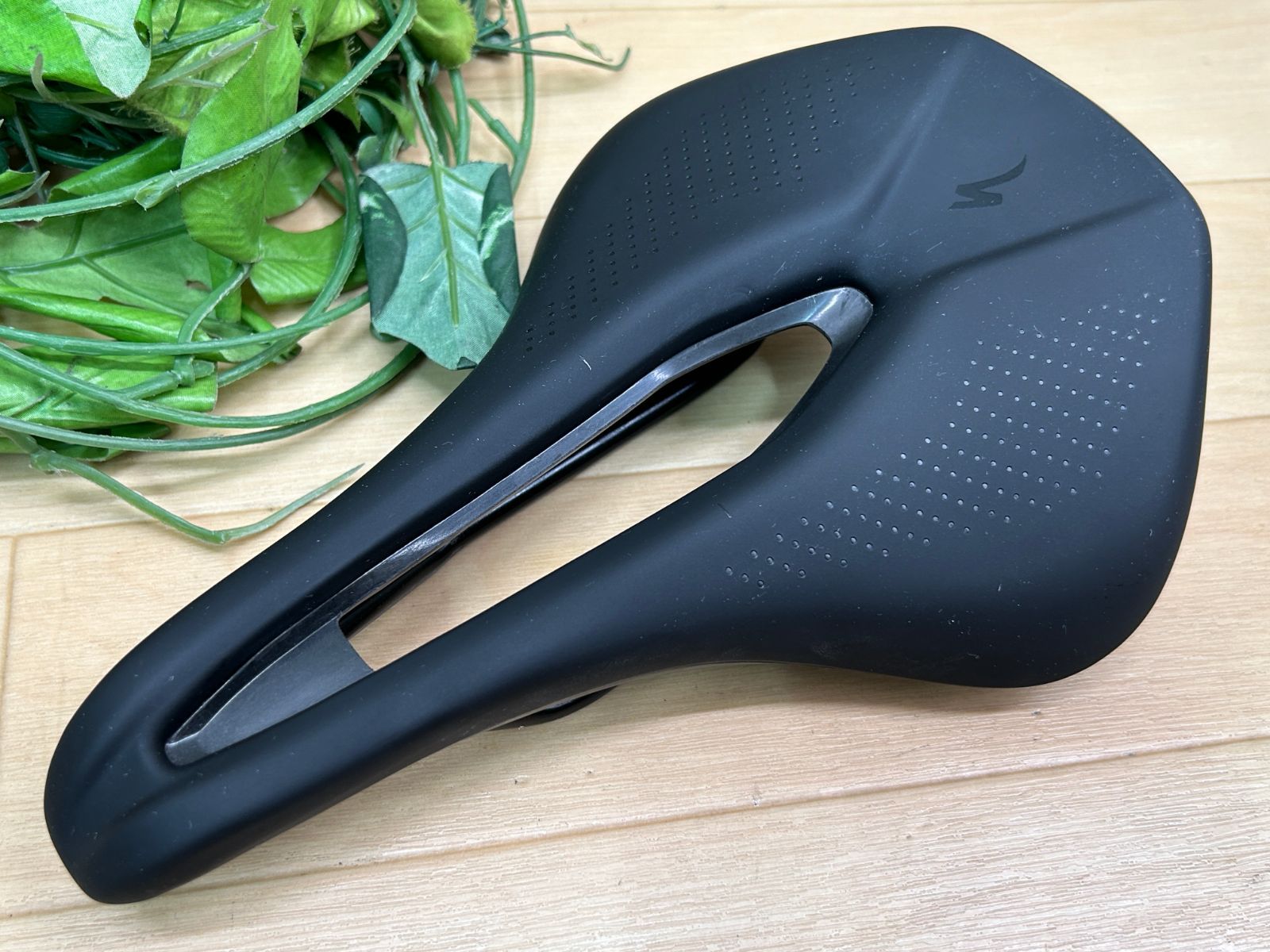 テルスポ イチ推し!! ほぼ未使用!! SPECIALIZED POWER COMP 155mm CR 