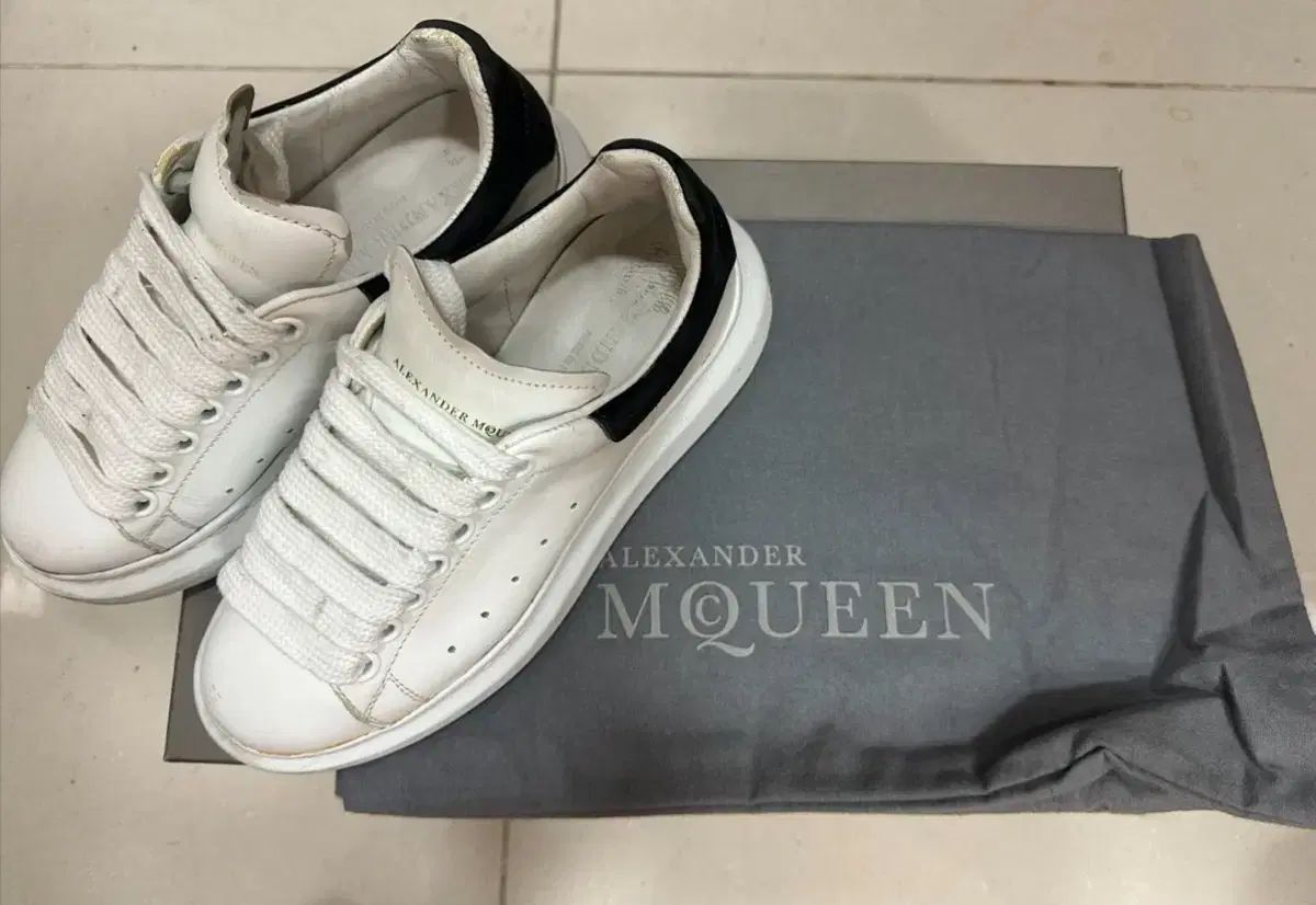 Alexander McQueen レディース