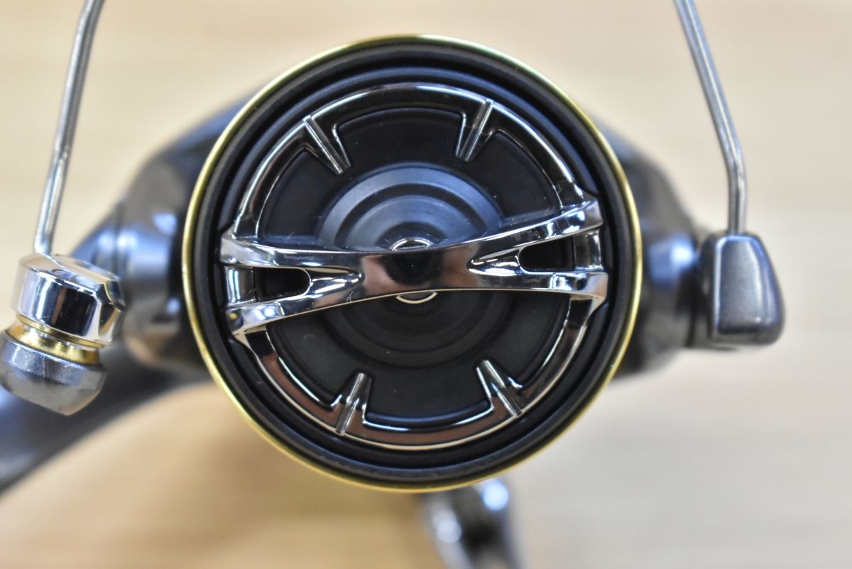 シマノ 17 アルテグラ 2500HGS SHIMANO ULTEGRA スピニングリール