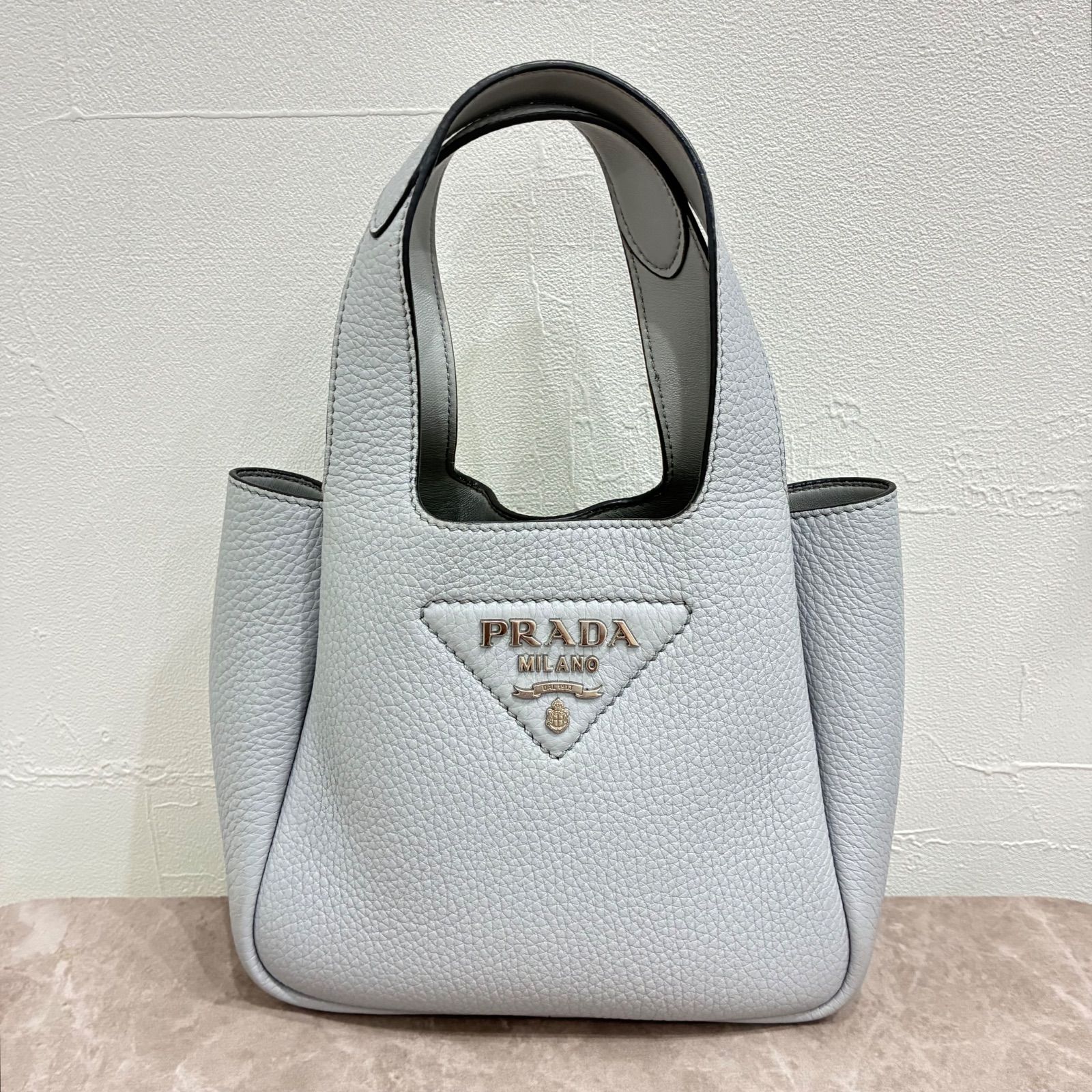 現行【美品】プラダ ヴィッテロダイノ ソフト レザー ハンドバッグ グレー 1BA349　PRADA ミニ