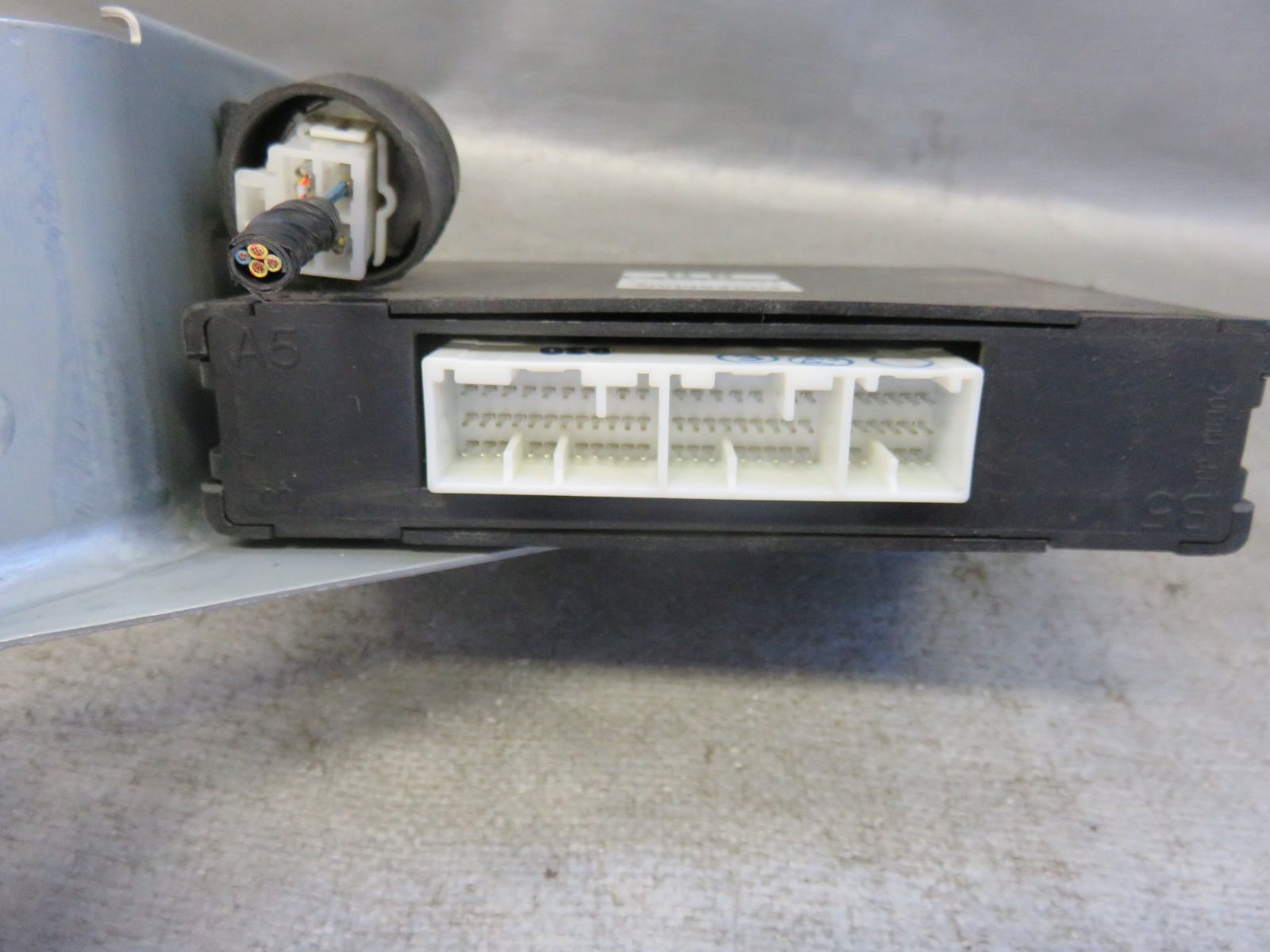 ★SB462/動作OK スバル フォレスター SG5 SG9 純正 エンジンコンピューター ECU エンジンコントロールユニット 31711AH701