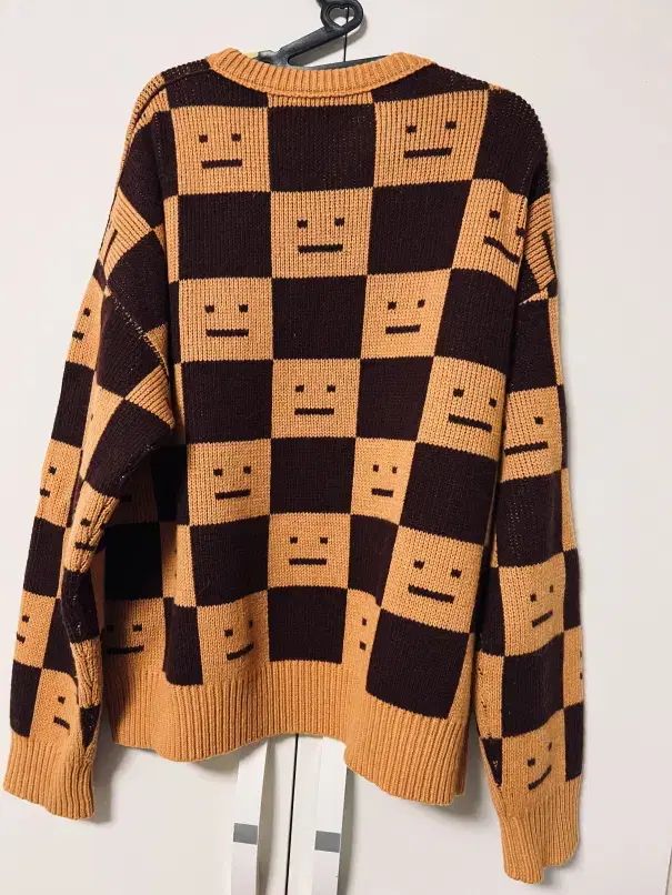Acne Studios アクネストゥディオズ 正規品 セーター 長袖 Acne Studios アクネストゥディオズ 正規品 セーター 長袖