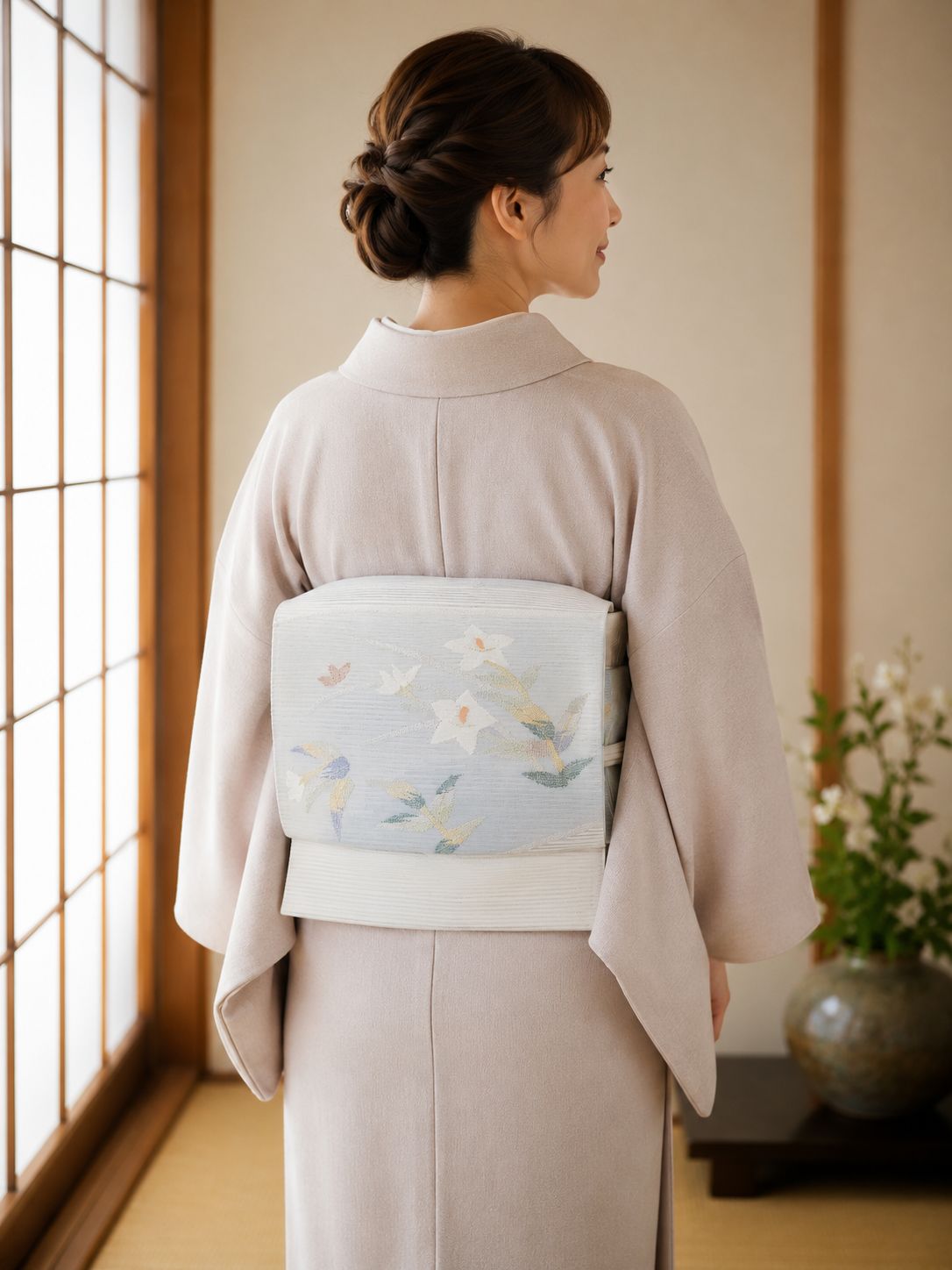 極美品 涼やかな桔梗の彩り 夏名古屋帯 絽綴れ 正絹 アイボリー 松葉仕立て お太鼓柄 逸品 極美品 涼やかな桔梗の彩り 夏名古屋帯 絽綴れ 正絹 アイボリー 松葉仕立て お太鼓柄 逸品