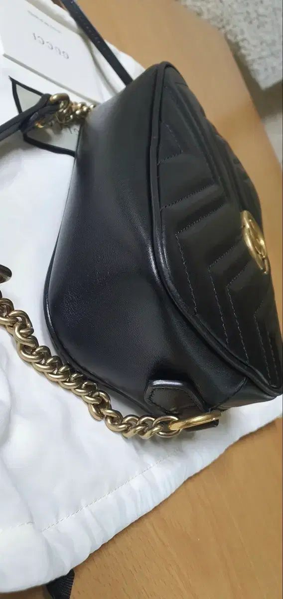 グッチ マーモント マトラッセ クロスバック/ショルダーバッグ 正規品 S級 (鑑定O)