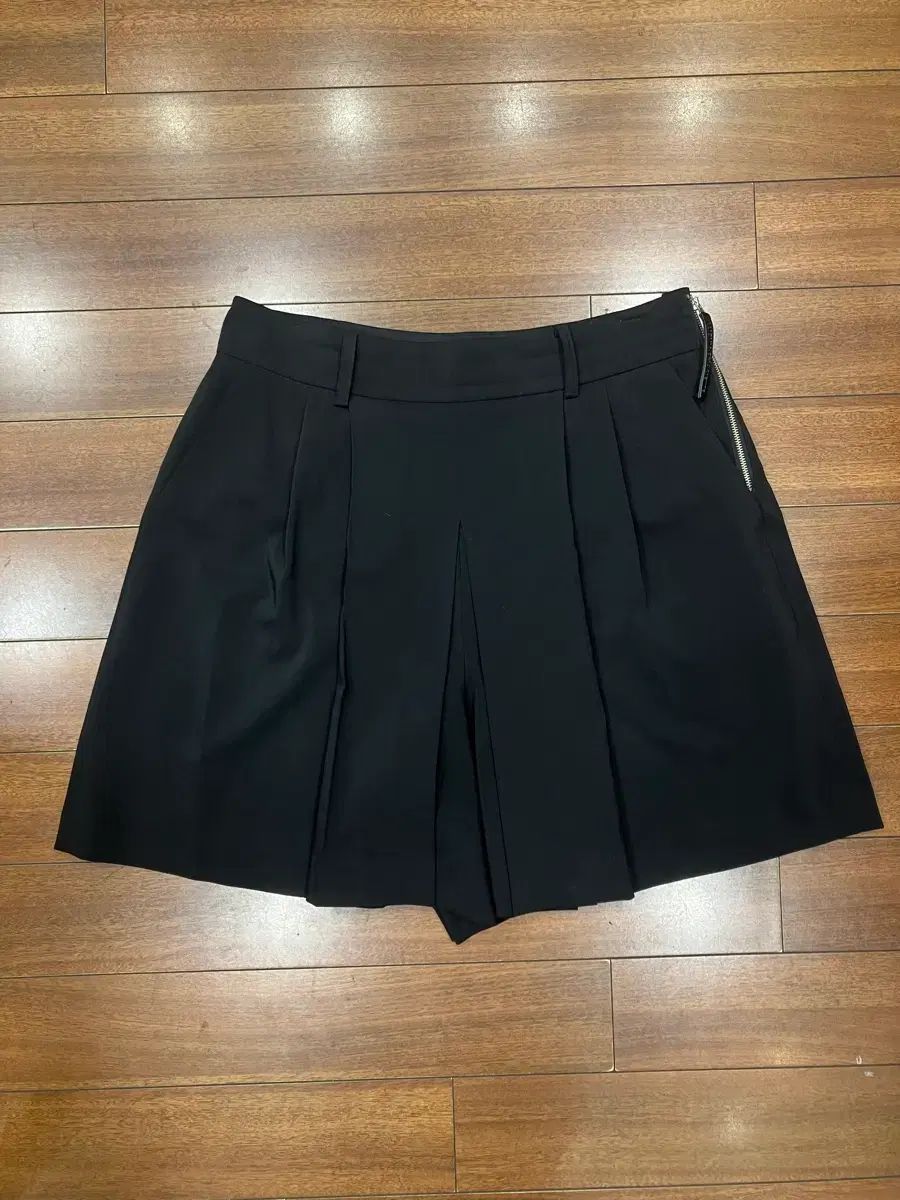 LUCKY CHOUETTE ラッキーシュエトゥ ハーフパンツ