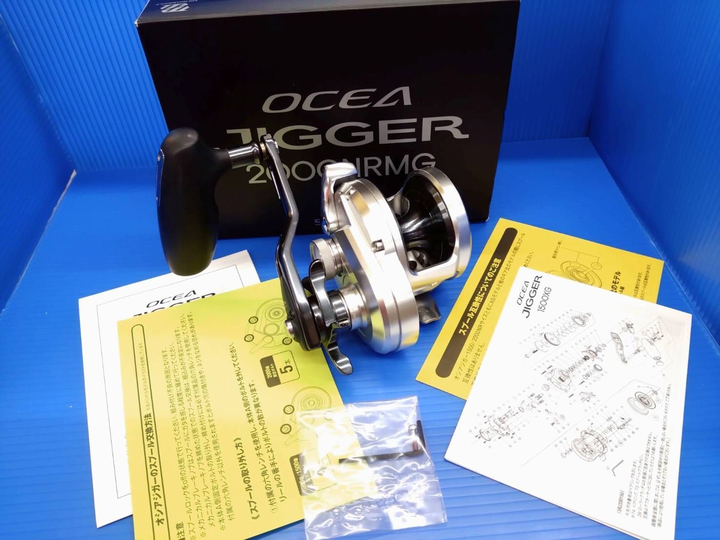 日本製 シマノ 21オシアジガー 2000NRMG ベイト ジギング 右巻き