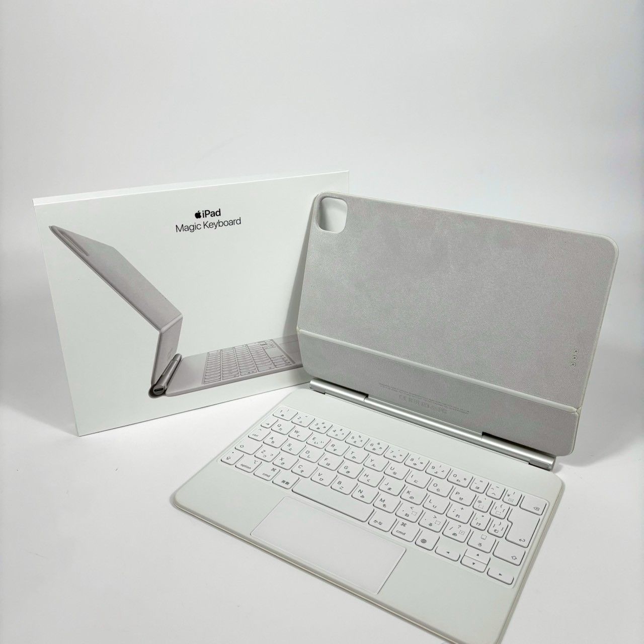 Apple iPad Magic Keyboard ホワイト A2261 - メルカリ