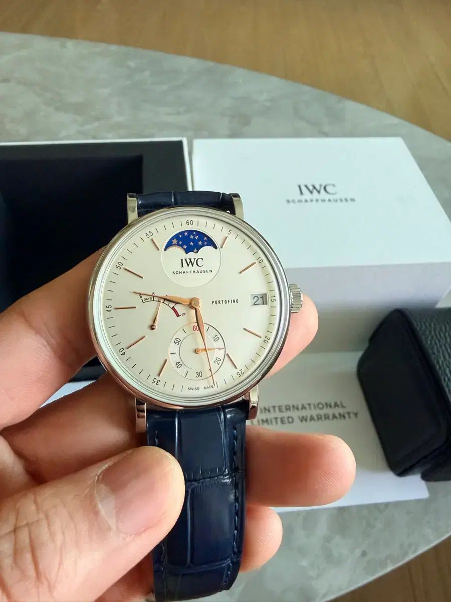 IWC ポルトフィーノ 8DAIZ MEN ムーン 月フェイズ