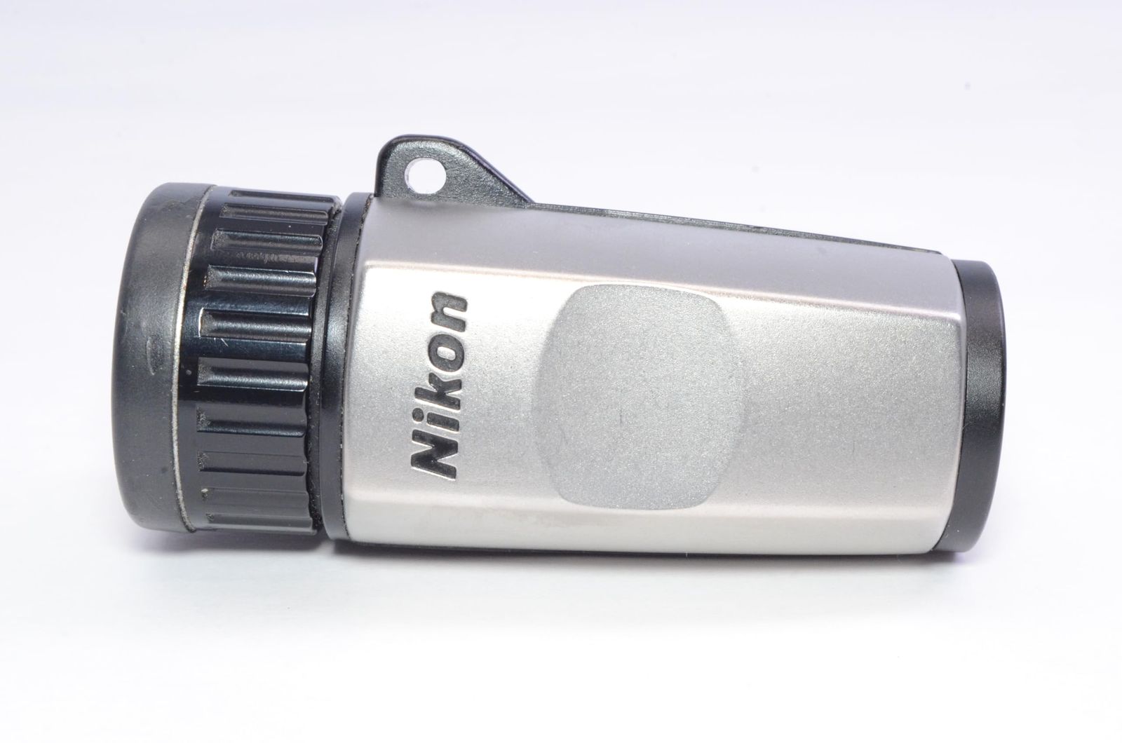 【中古】「非常に良い」Nikon 単眼鏡 モノキュラー HG5X15D (日本製) ホワイト Nikon 単眼鏡 モノキュラー HG5X15D