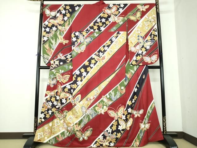 平和屋着物●小振袖　二尺袖　駒刺繍　舞桜　舞蝶花文　金彩　正絹　逸品　DABE5694ps
