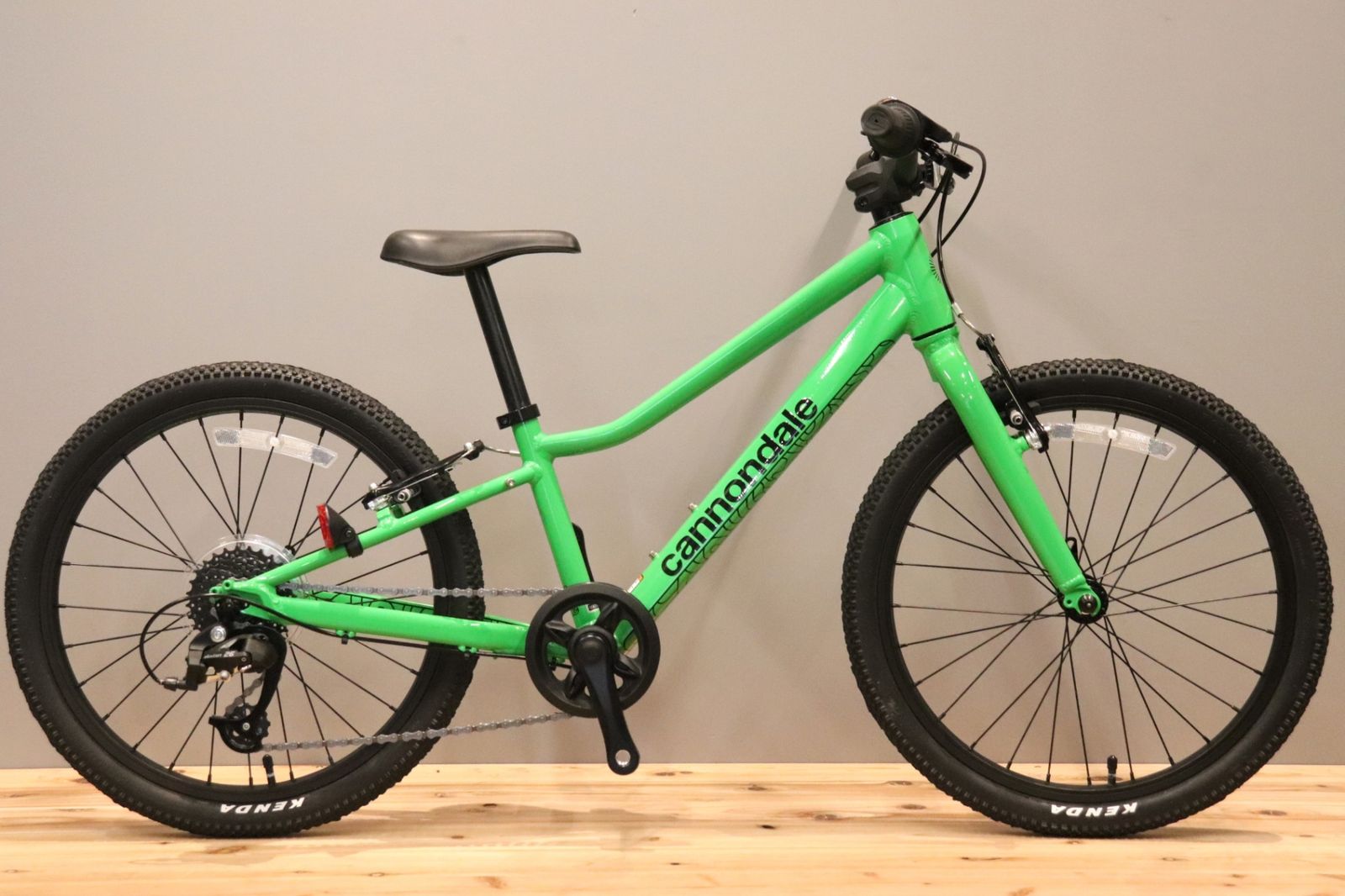 未使用 キャノンデール CANNONDALE キッズ クイック Kids Quick 20