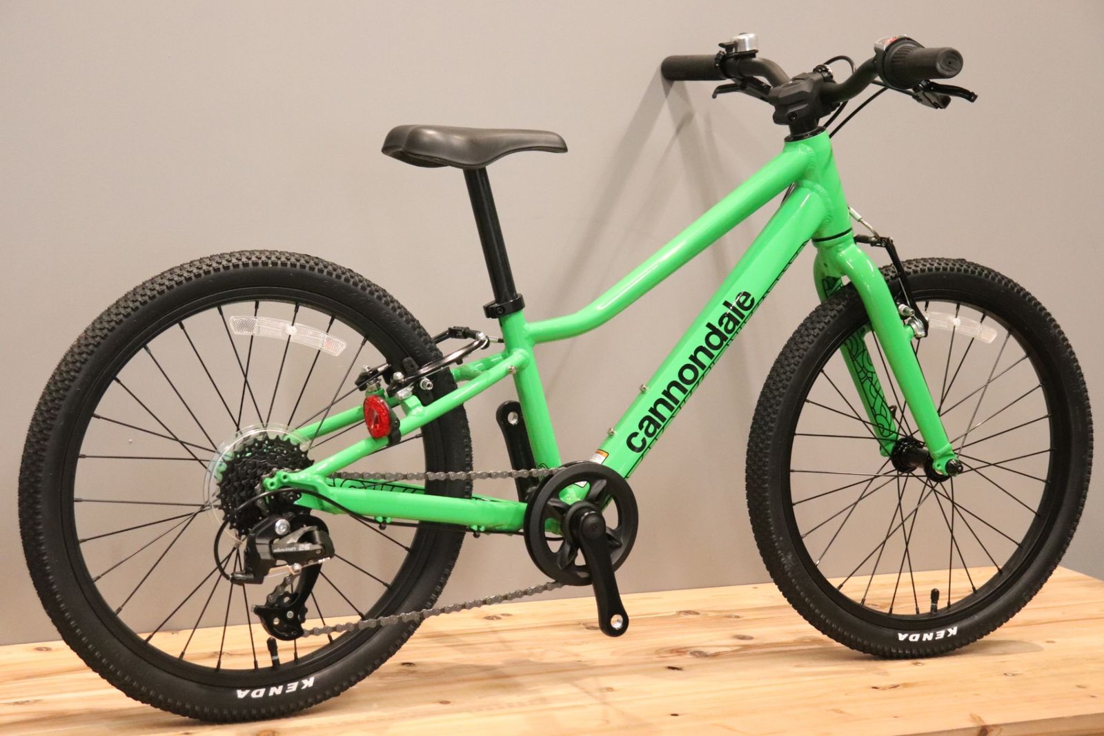 未使用 キャノンデール CANNONDALE キッズ クイック Kids Quick 20