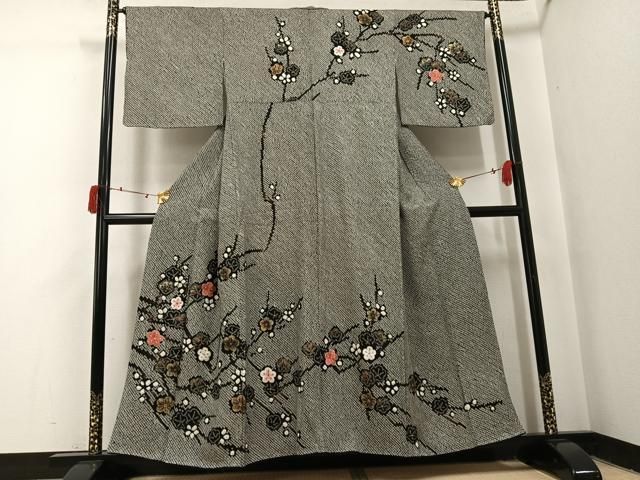 平和屋着物●訪問着　駒刺繍　絞り　枝梅　黒地　金銀彩　正絹　逸品　AABJ0033ph