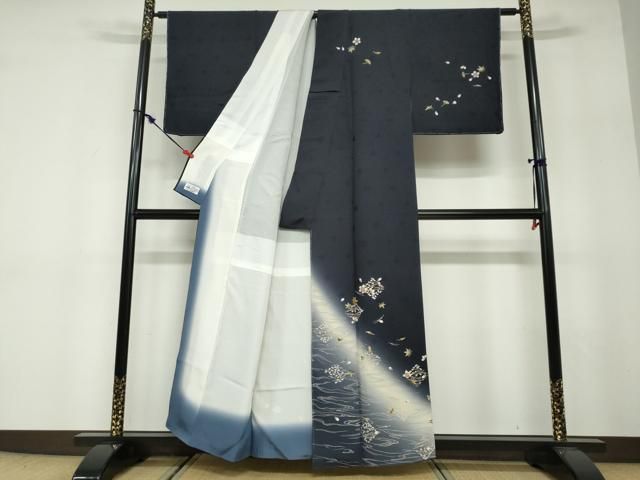 平和屋着物○十代目 歌舞伎役者 坂東三津五郎 訪問着 流水草花文 暈し
