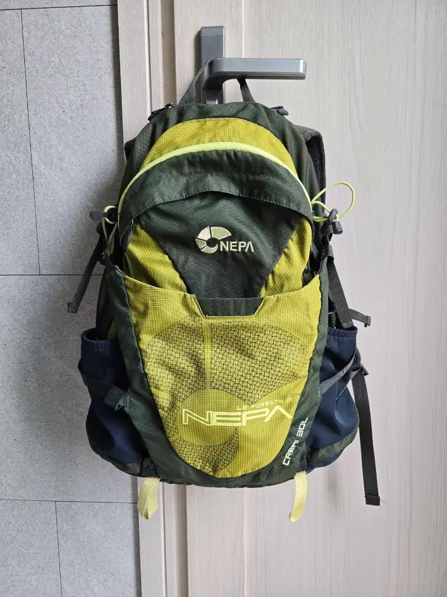 NEPA サン リュック グリーン CREM 30L