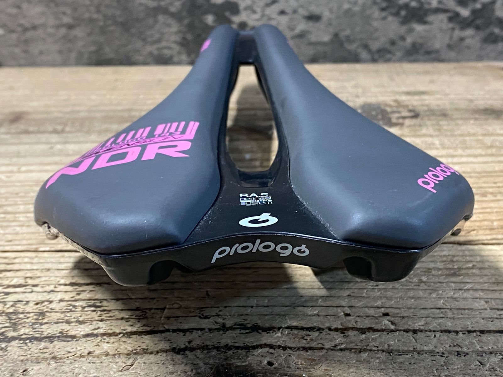 JX020 プロロゴ prologo DIMENSION NDR サドル グレー Tiroxレール