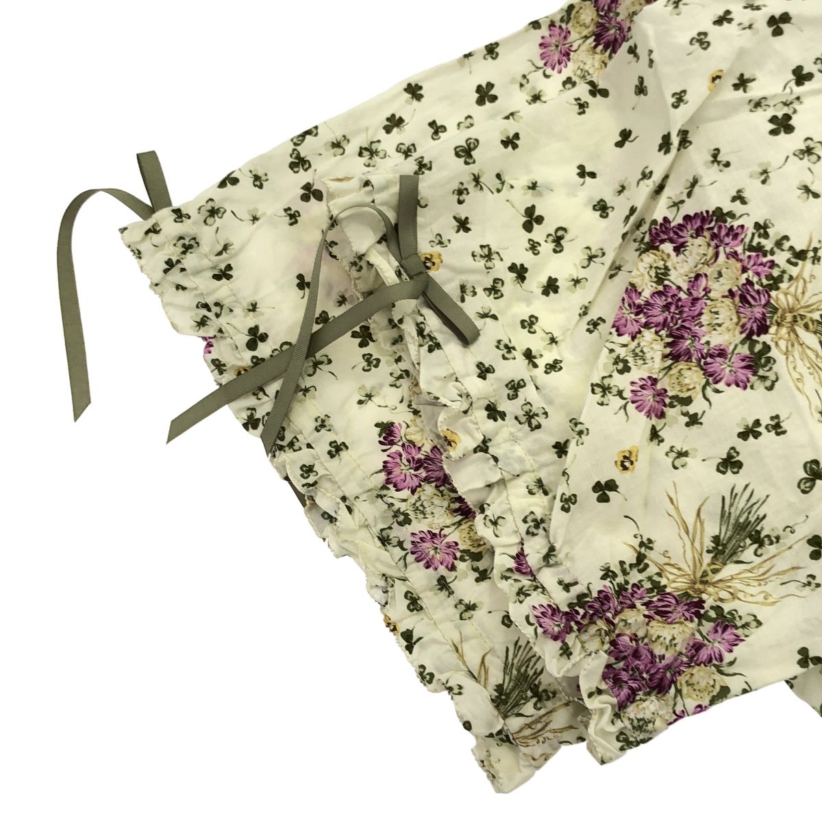 PINK HOUSE ピンクハウス A2103FB 661 アイボリー シロツメ草とレンゲ草プリントブラウス 表記無し PINK HOUSE ピンクハウス A2103FB 661 アイボリー シロツメ草とレンゲ草プリントブラウス 表記無し
