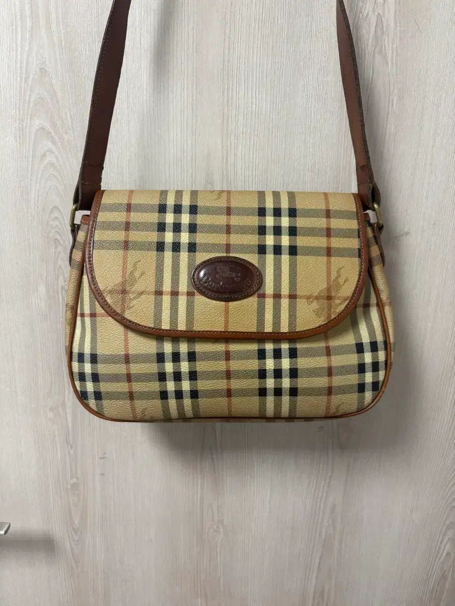 バーバリー 正規品 クロスバッグ 12,557円