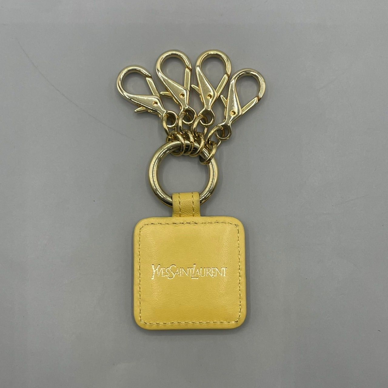 極美品 Yves Saint Laurent イヴサンローラン キーホルダー キーリング