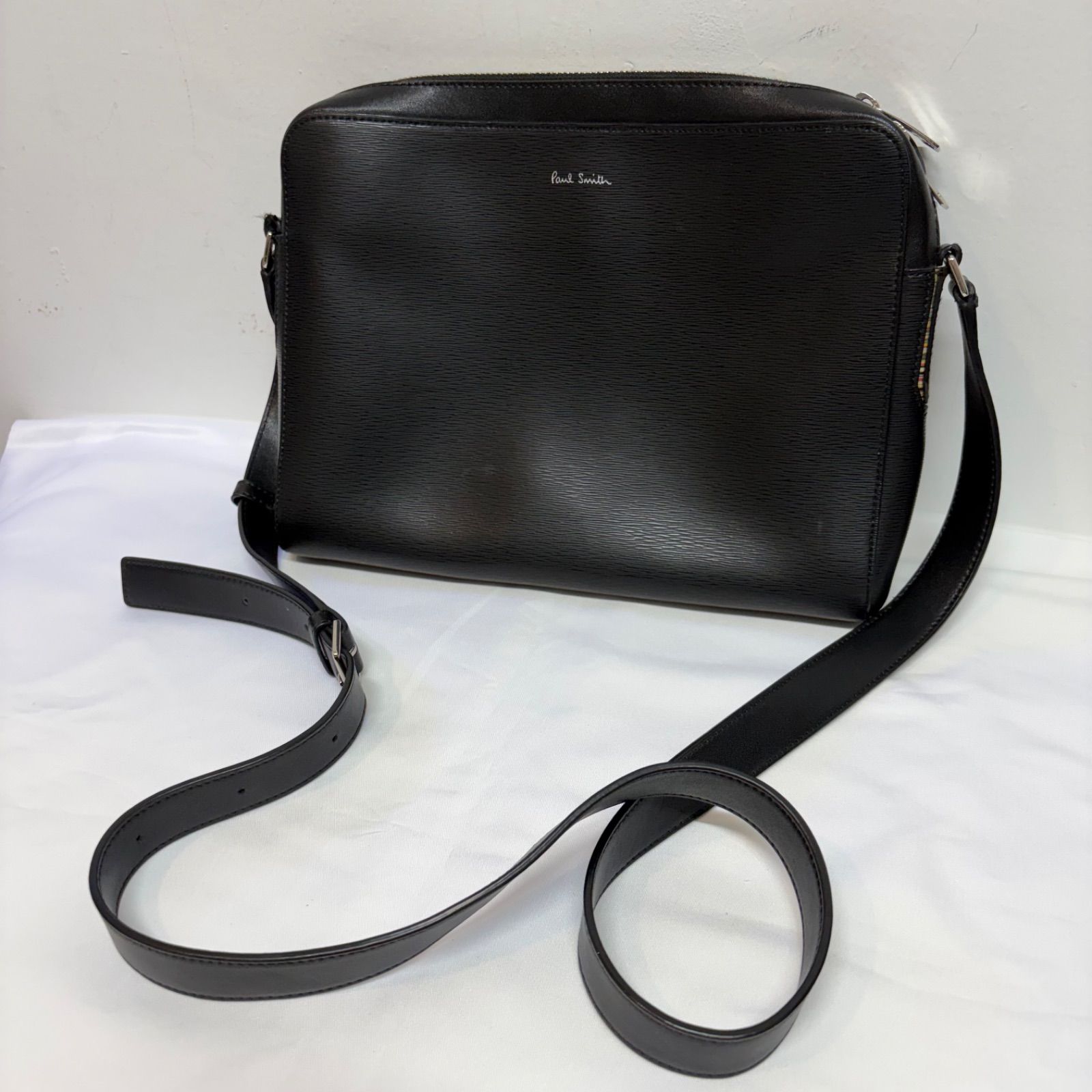 【美品】ポールスミス ショルダーバッグ 特徴的マルチストライプ ブラック