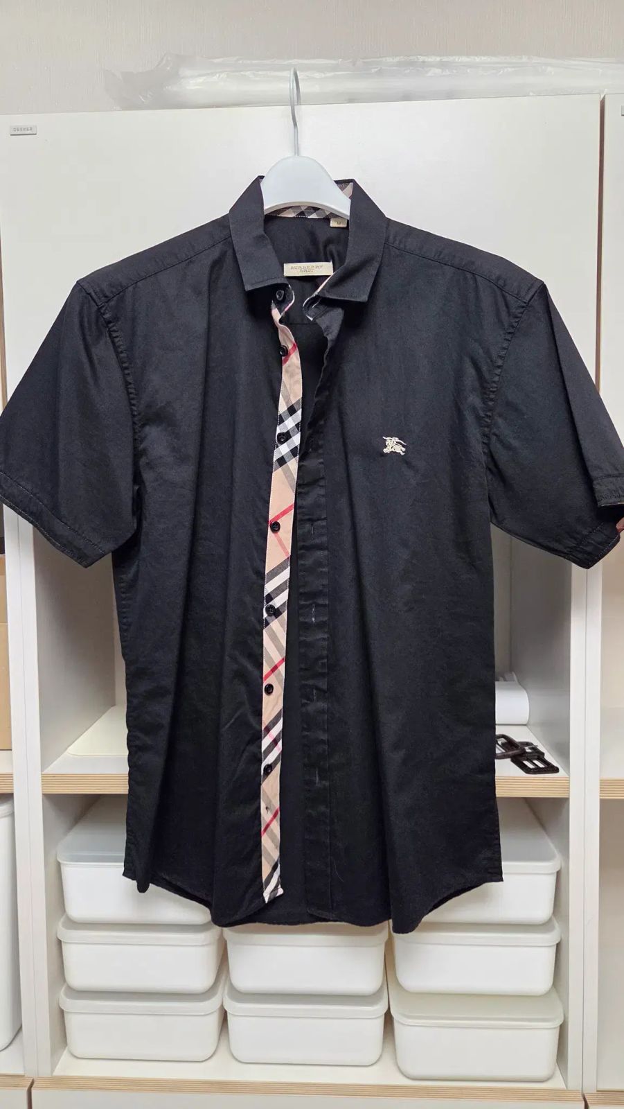 バーバリー 半袖 シャツ (ブラック) 7,060円