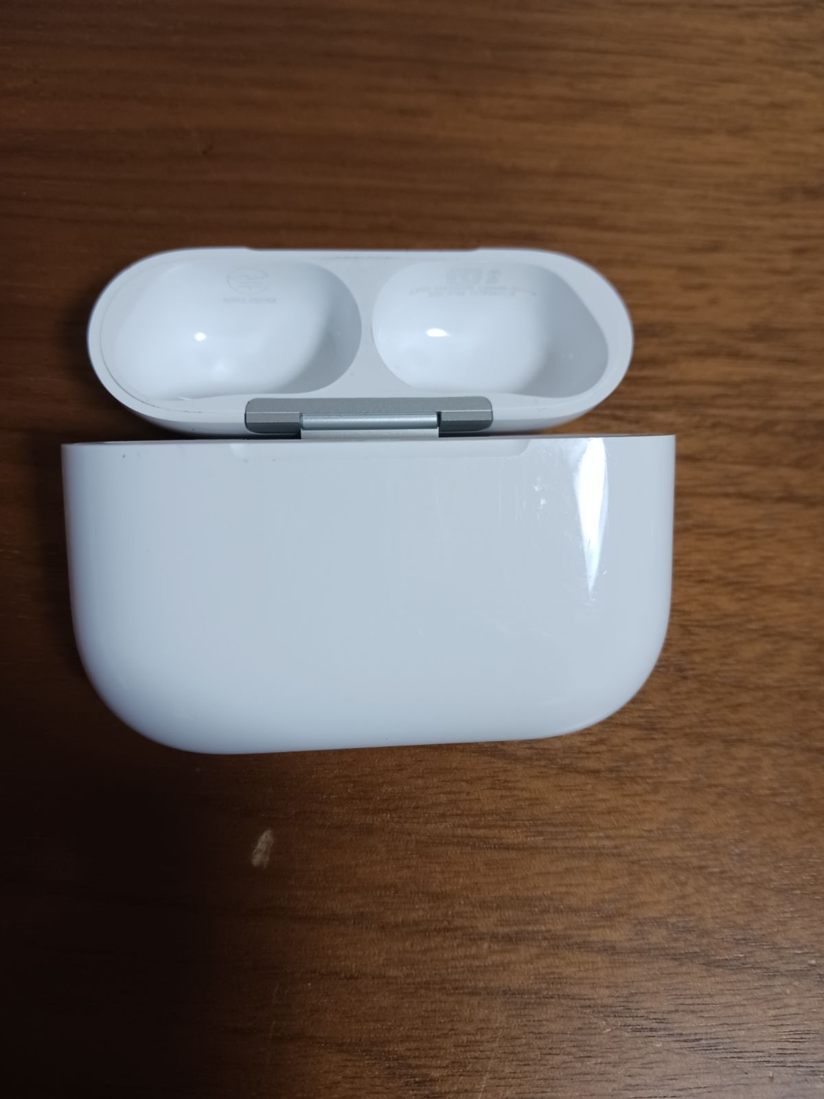 美品（正規品）AirPods Pro 第3世代 A3122 充電ケース ケース