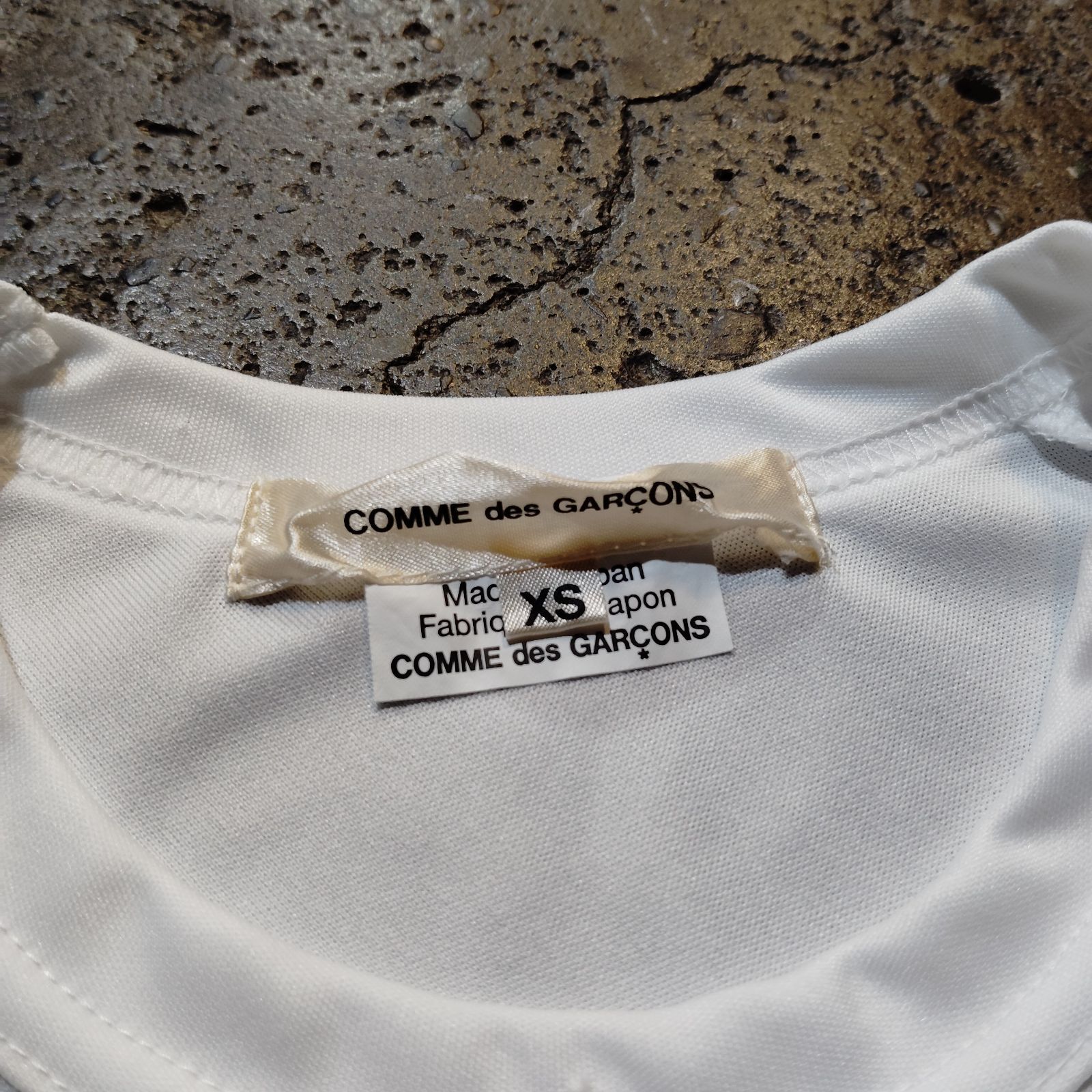 COMME des GARCONS 24aw フリル 装飾 エステル 捻れ カットソー