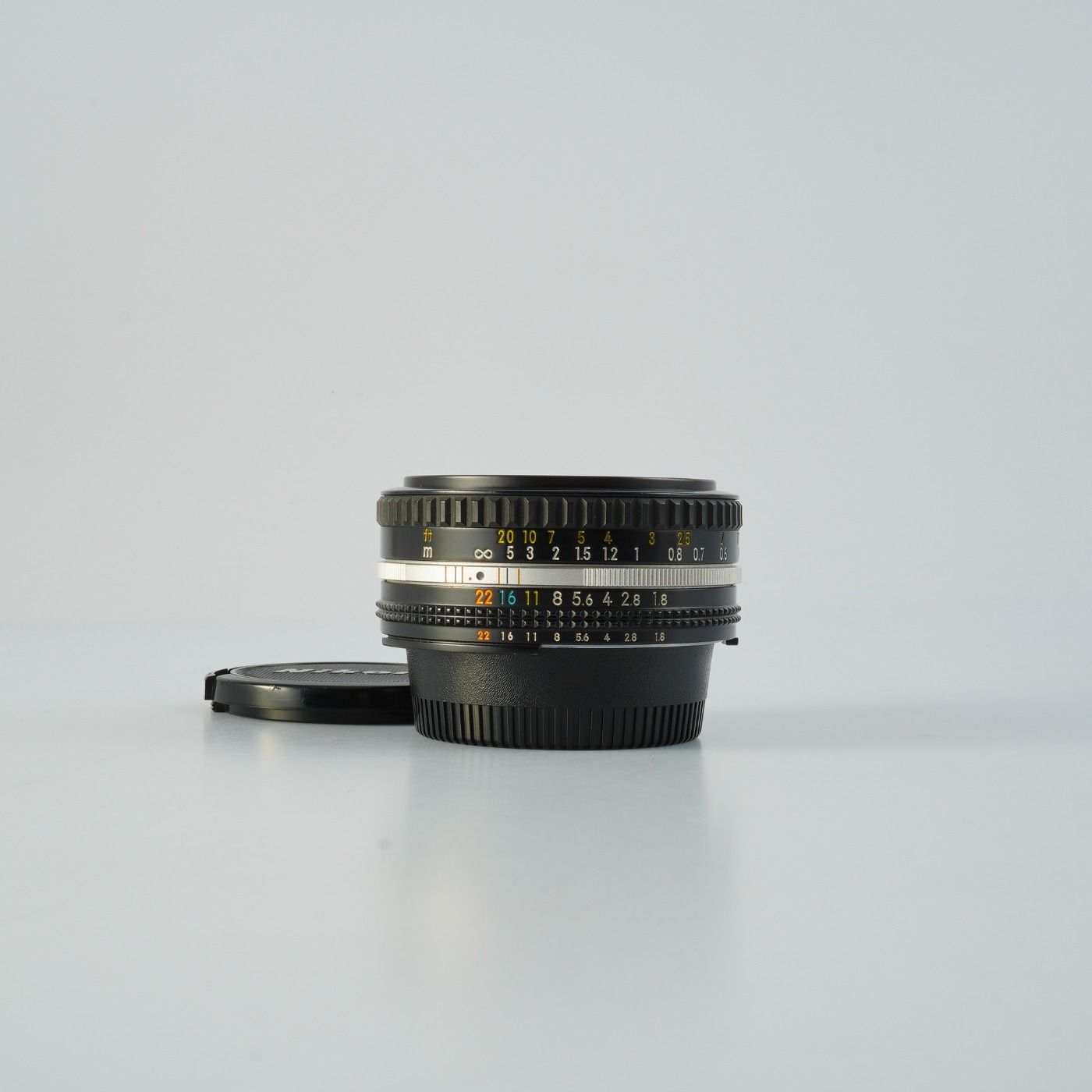 Nikon ニコン NIKKOR 50mm F/1.8 Ai-S 単焦点レンズ