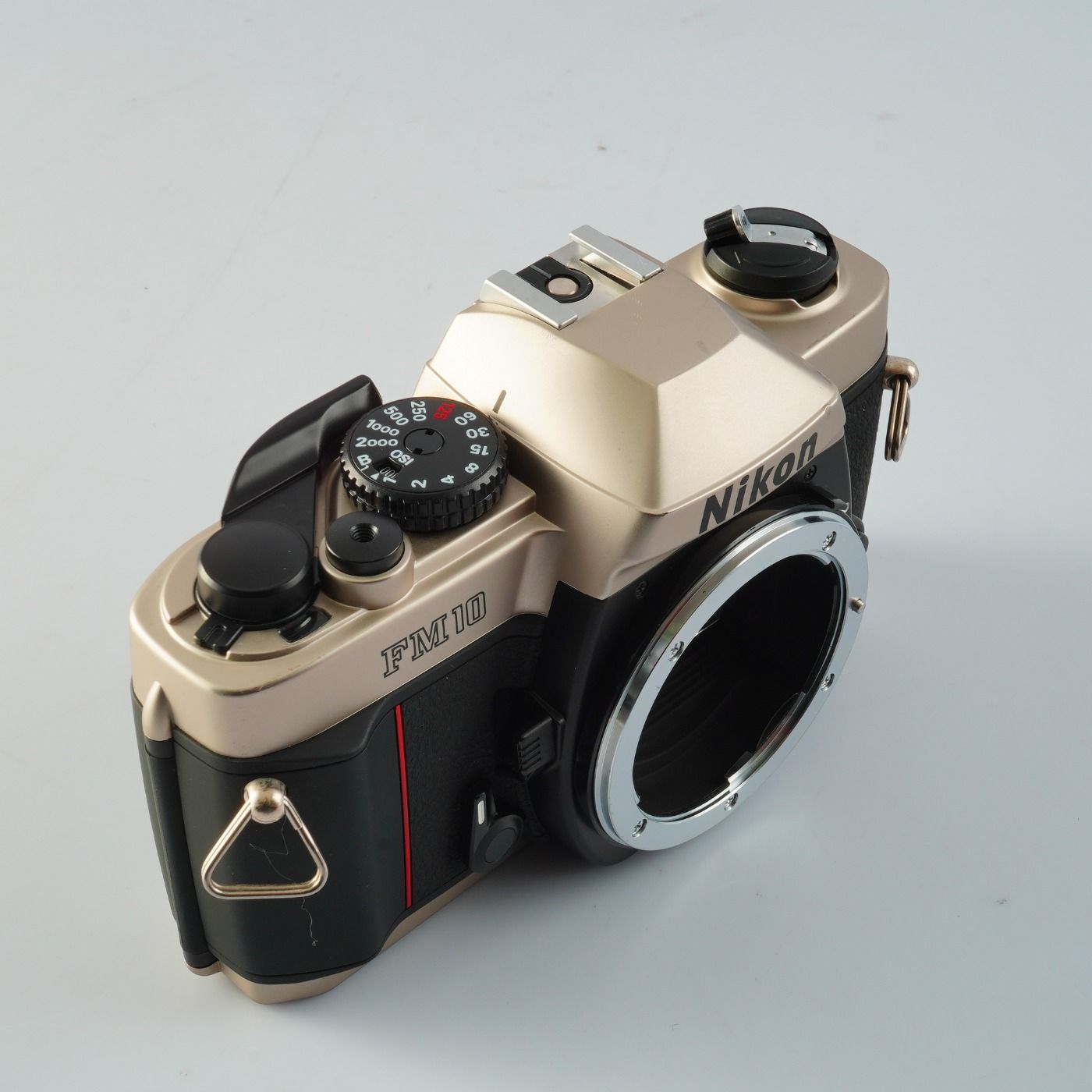 Nikon ニコン FM10 MF フィルム一眼レフカメラ - メルカリ