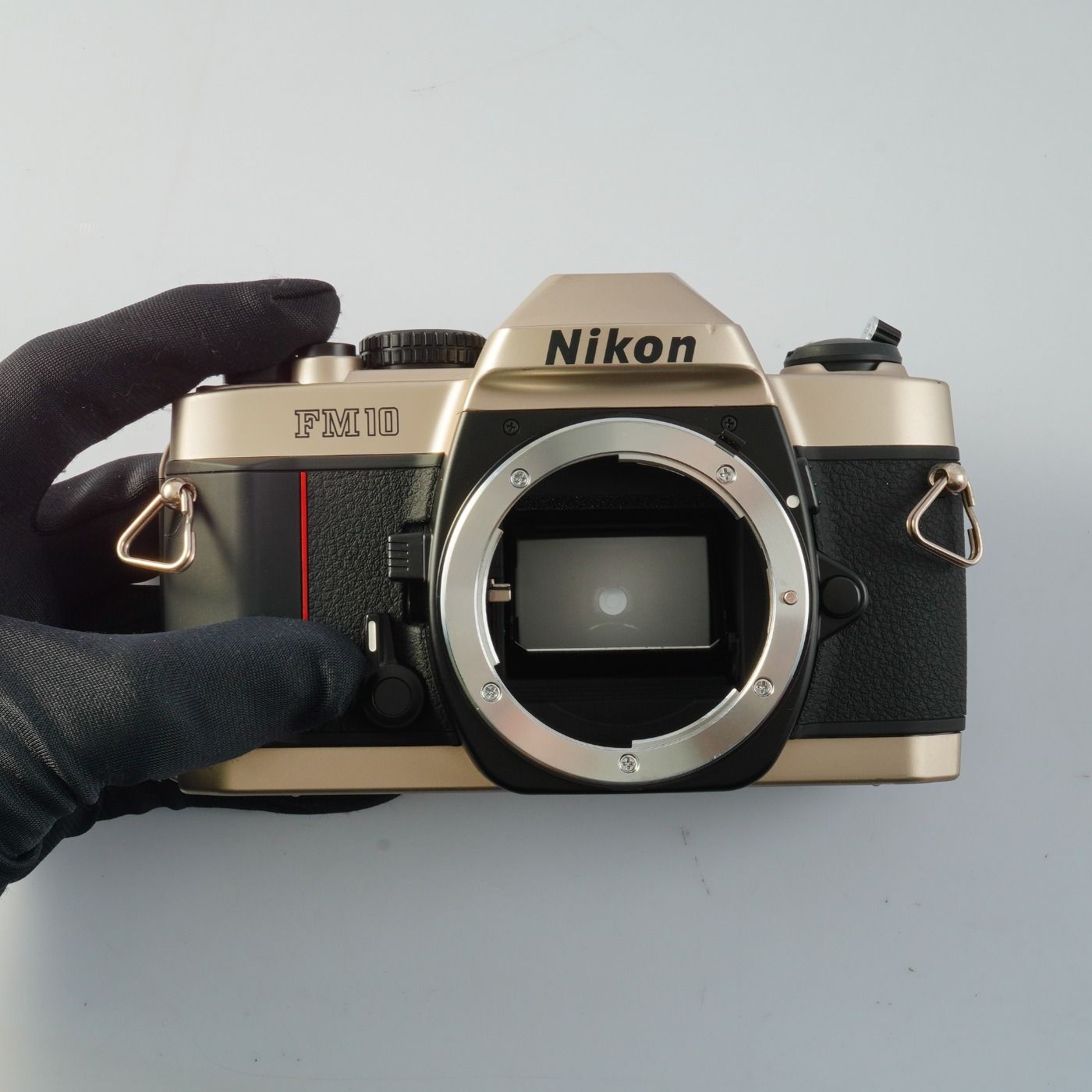 Nikon ニコン FM10 MF フィルム一眼レフカメラ - メルカリ