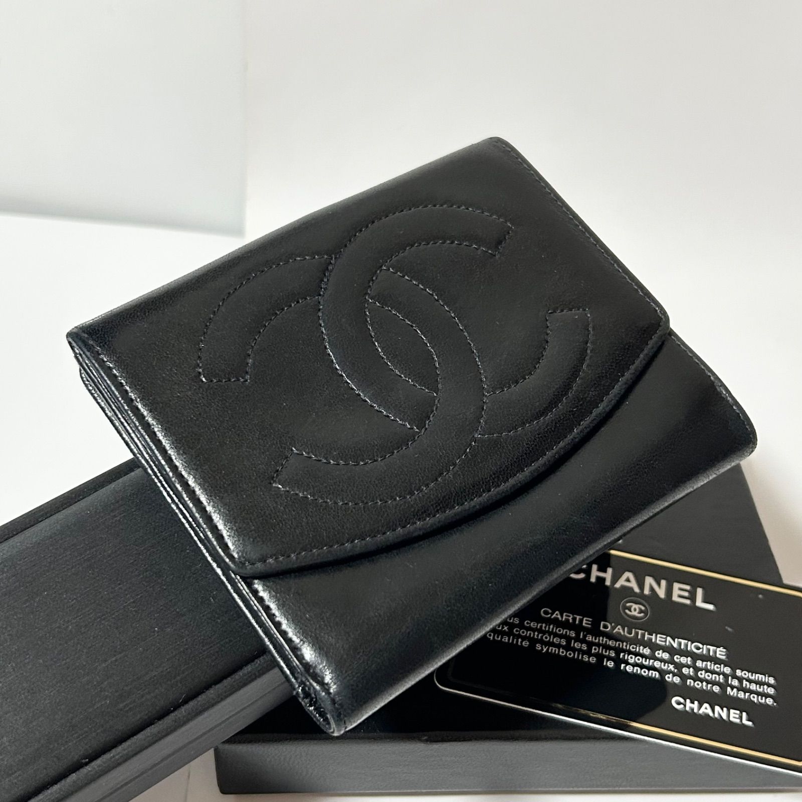 CHANEL シャネル デカココ Wホック 二つ折り財布 ラムスキン ブラック