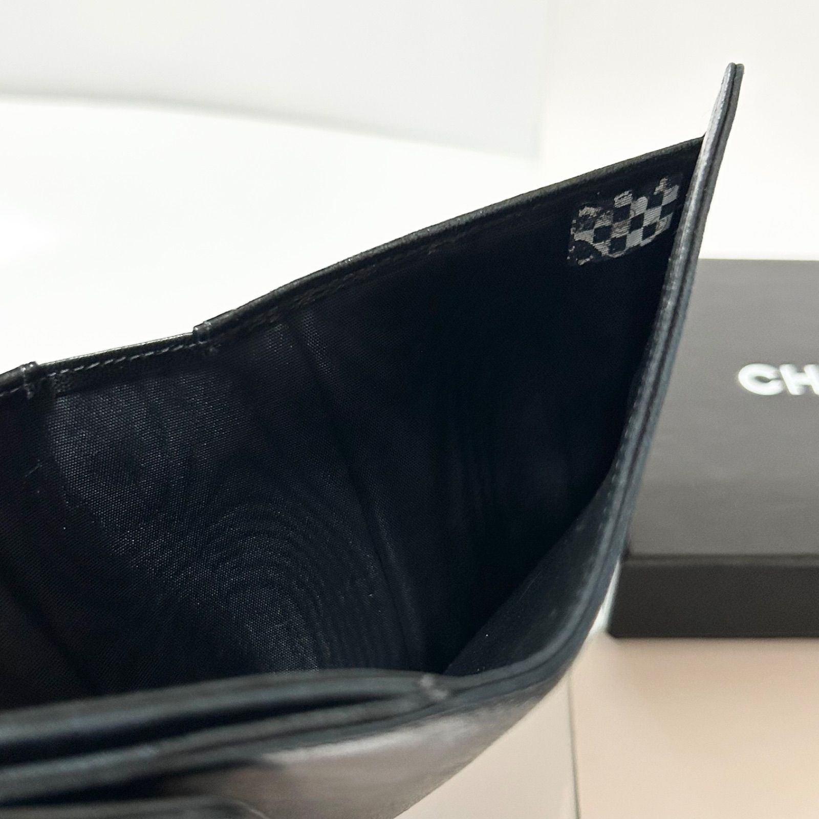 CHANEL シャネル デカココ Wホック 二つ折り財布 ラムスキン ブラック