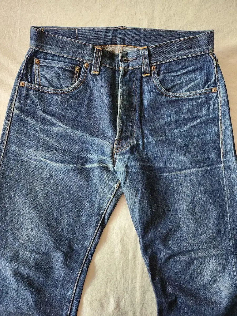 LVC 47501 32X34