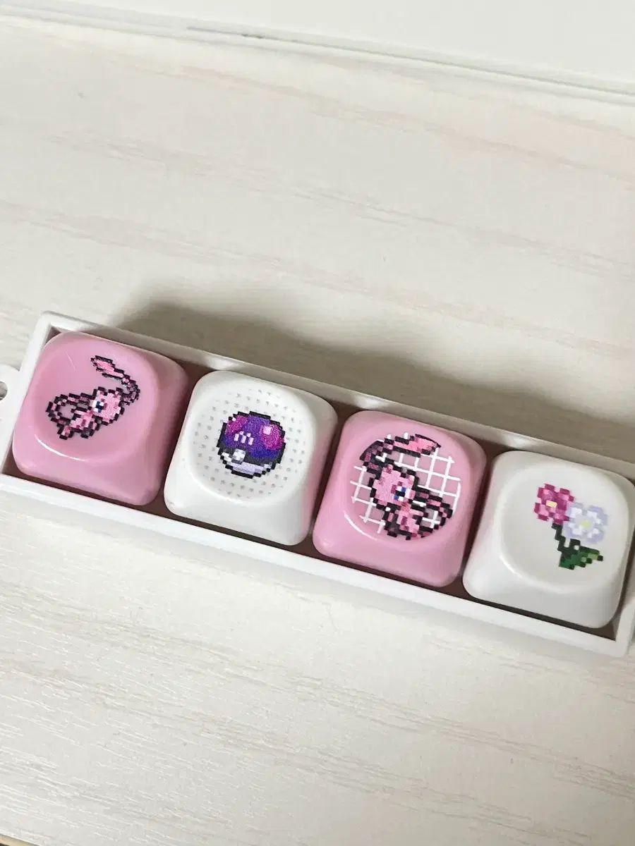 トニモリ ポケットモンスター キーキャップ キーホルダー ミュウ