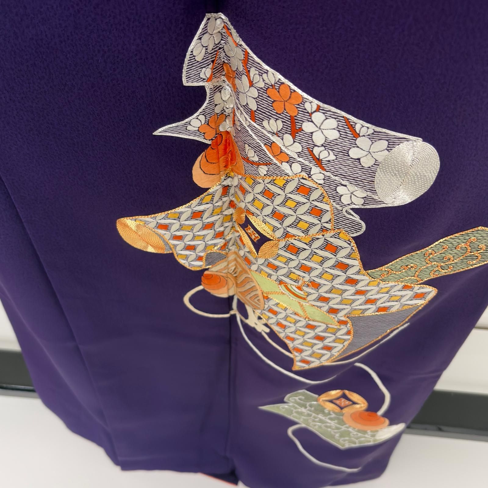 付け下げ　金駒刺繍　松ぼっくり　松葉　紋無し　着物　123b d ms 付け下げ 金駒刺繍 松ぼっくり 松葉 紋無し 着物 123b d ms 【公式通販】