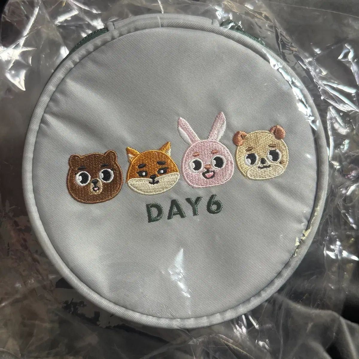 DAY6（デイシックス） FOREVER YOUNG TOKYO 東京コンサート MD ポーチ