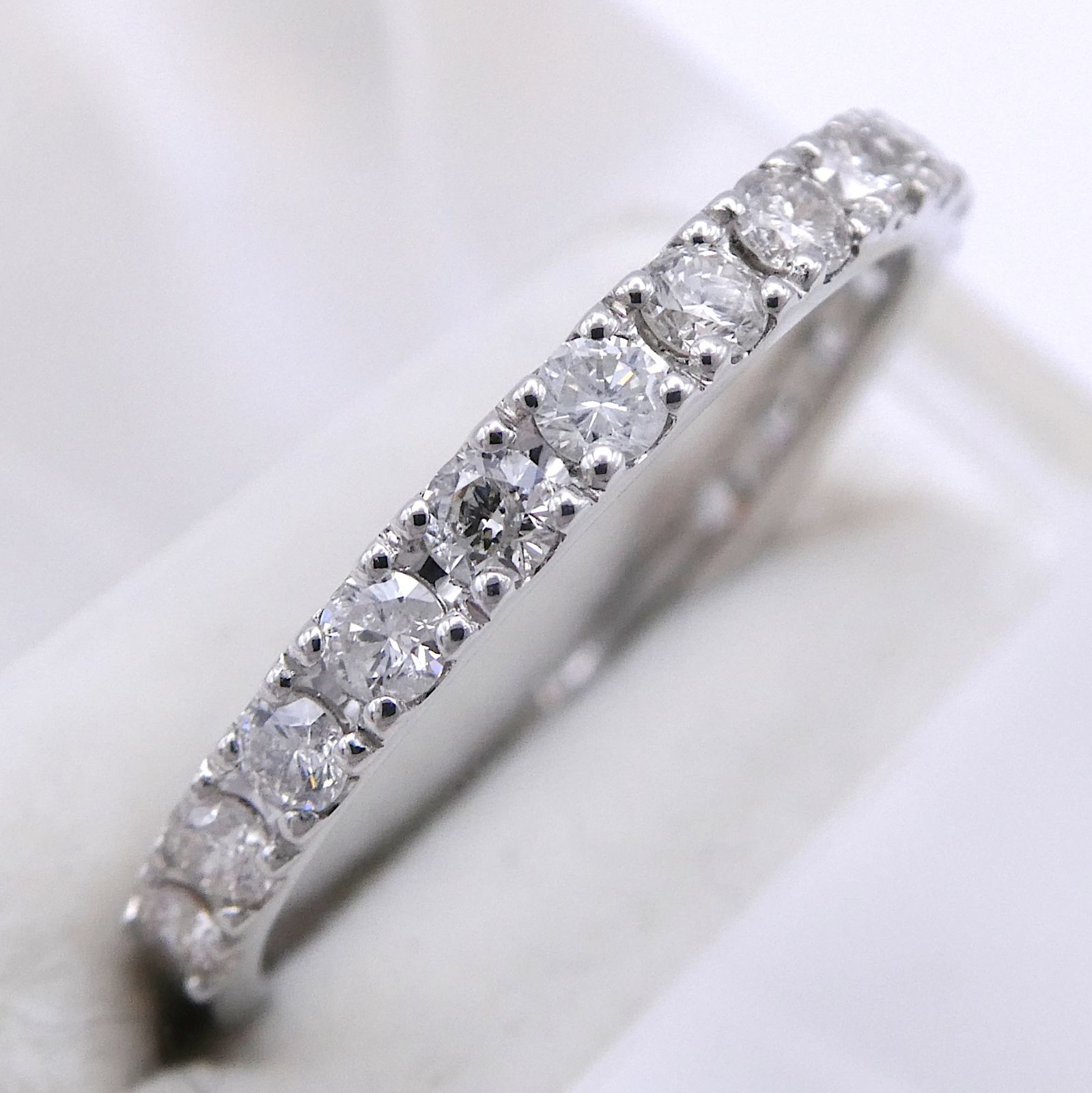 リング Pt900 ダイヤモンド合計0.50ct ハーフエタニティ 13号 - メルカリ