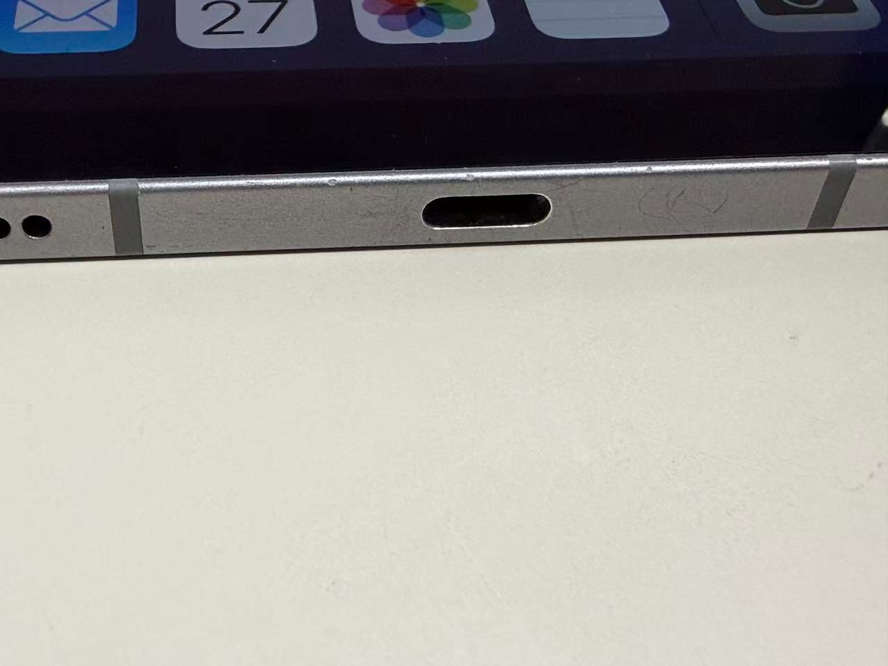 電池86％ iPad Pro 11インチ (第4世代) 256GB SIMフリー【動作確認