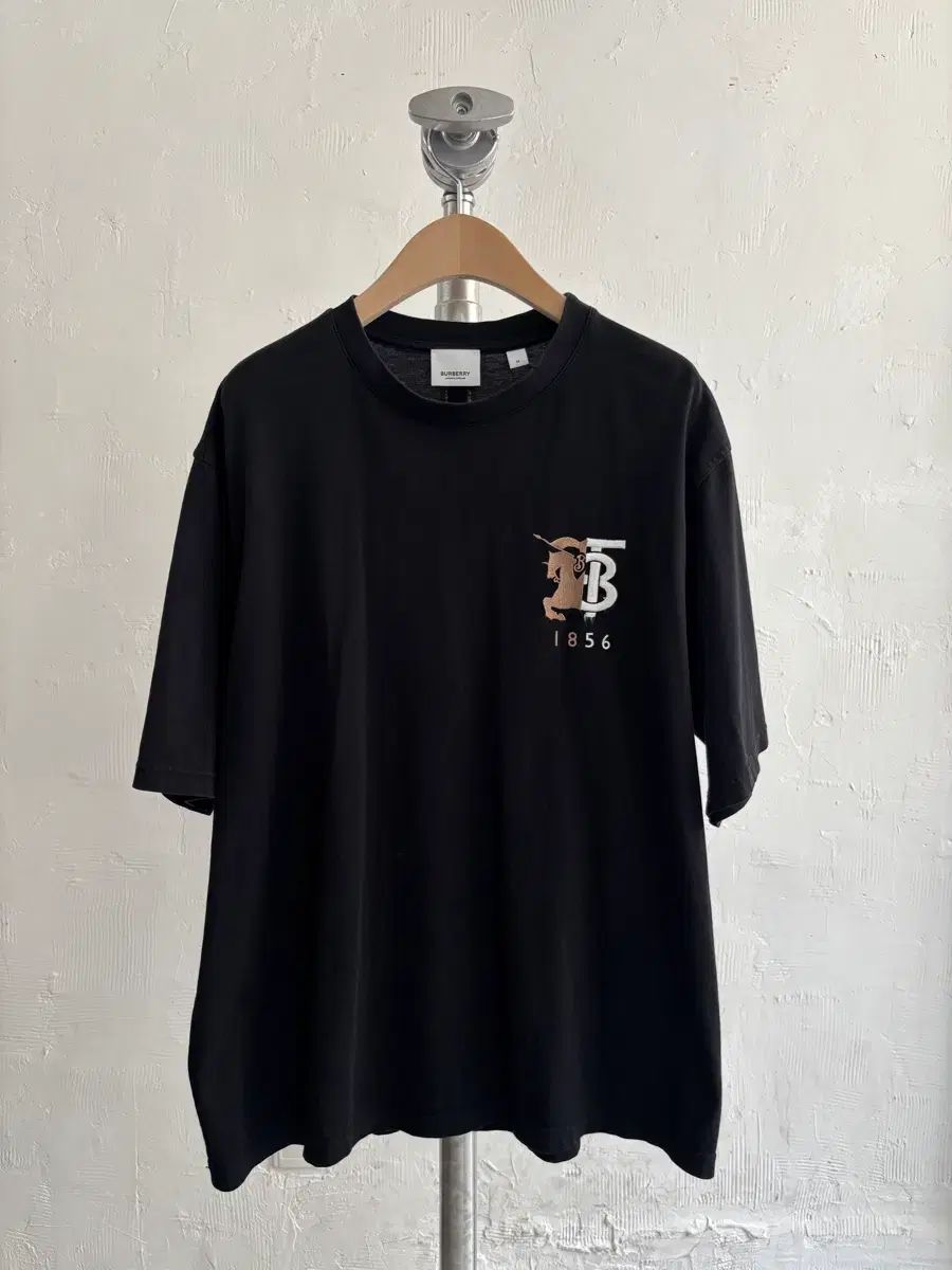 Burberry バーバリー 20SS 新モデル コントラスト ロゴ グラフィック コットン Tシャツ