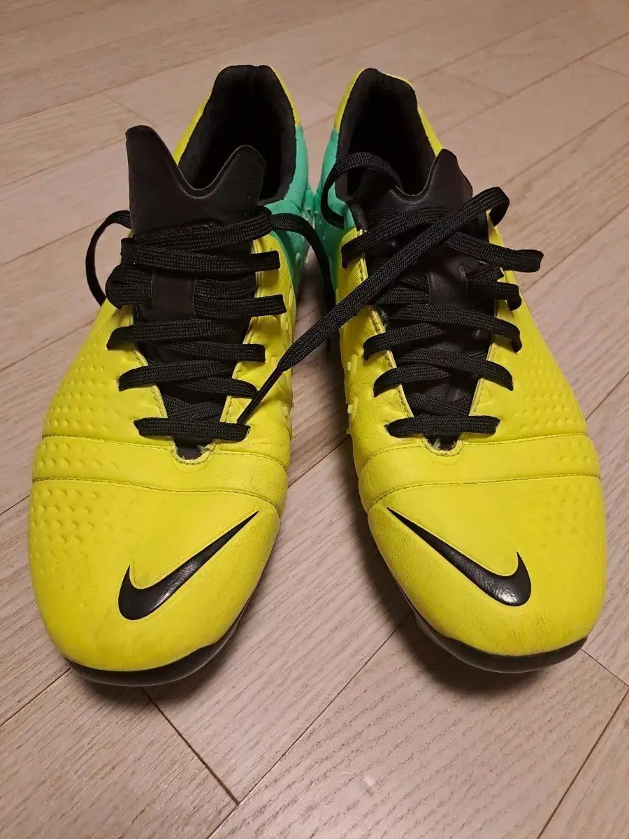 NIKE CTR360 マエ스트リ3 HG AF 285mm 高品質 サッカーシューズ 出品