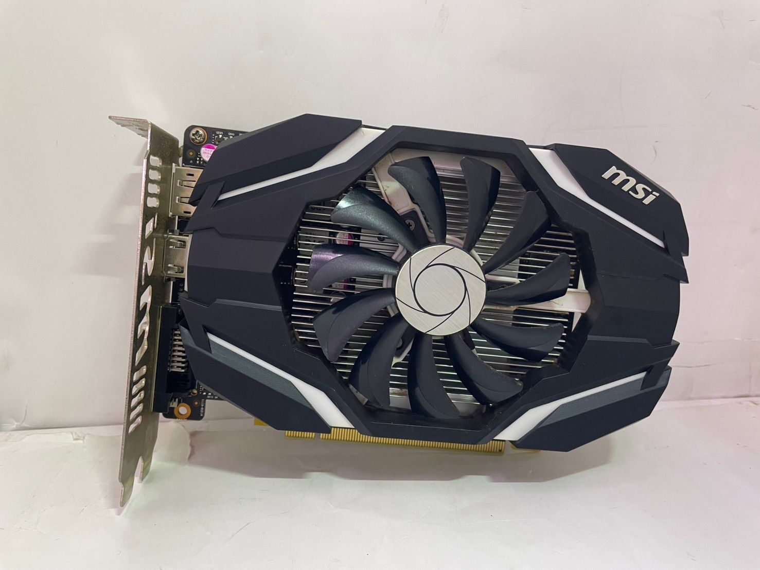 PCパーツ [PCパーツ] GeForce GTX 1050 Ti 4G OC [PCIExp 4GB]
