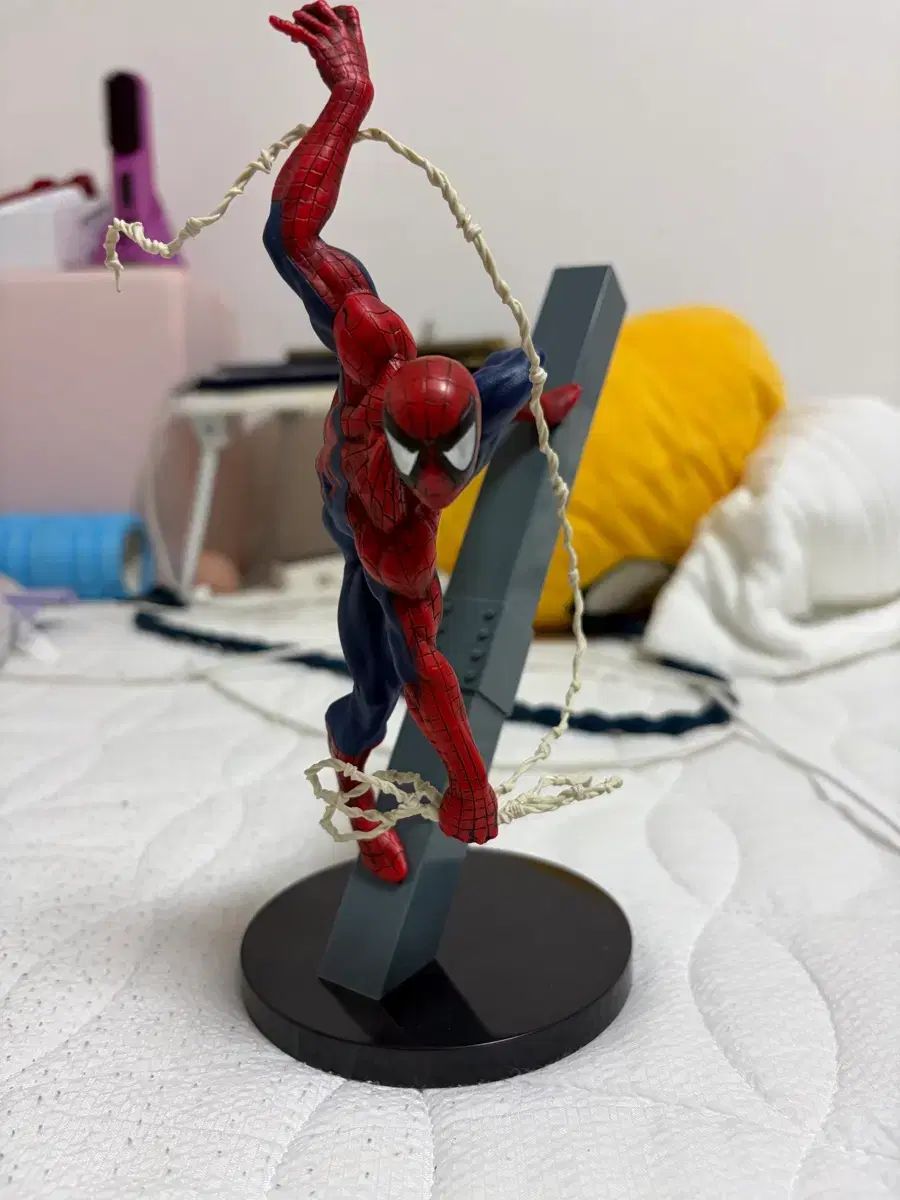 スパイダーマン フィギュア