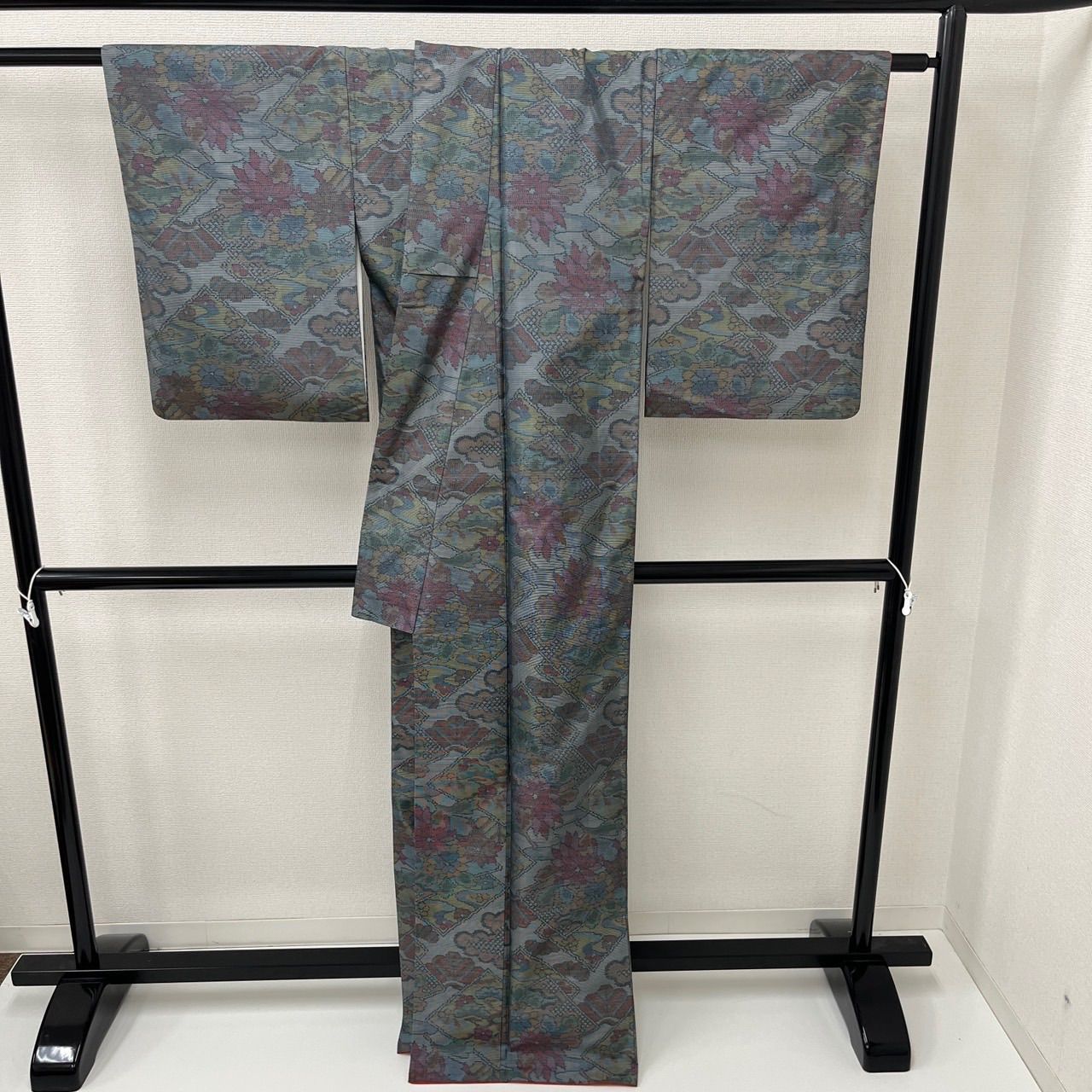 大島紬 裄66 総絣 可愛い絣柄 正絹 着物 MK-687 - メルカリ